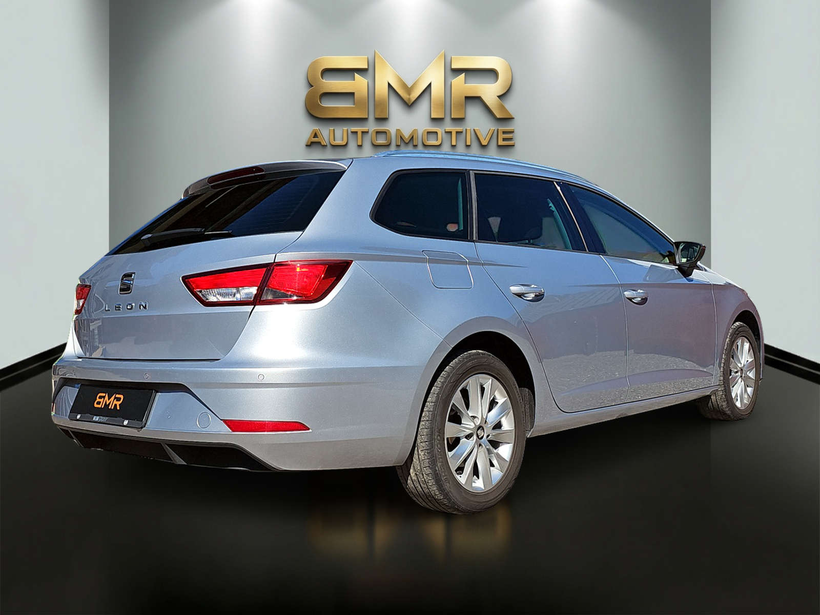 SEAT Leon ST 1.6 TDI CR Style DSG-image-4