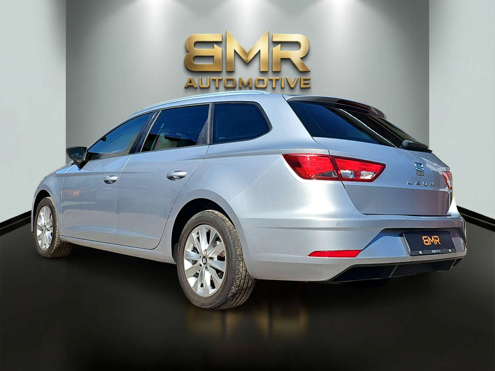 SEAT Leon ST 1.6 TDI CR Style DSG-image-6