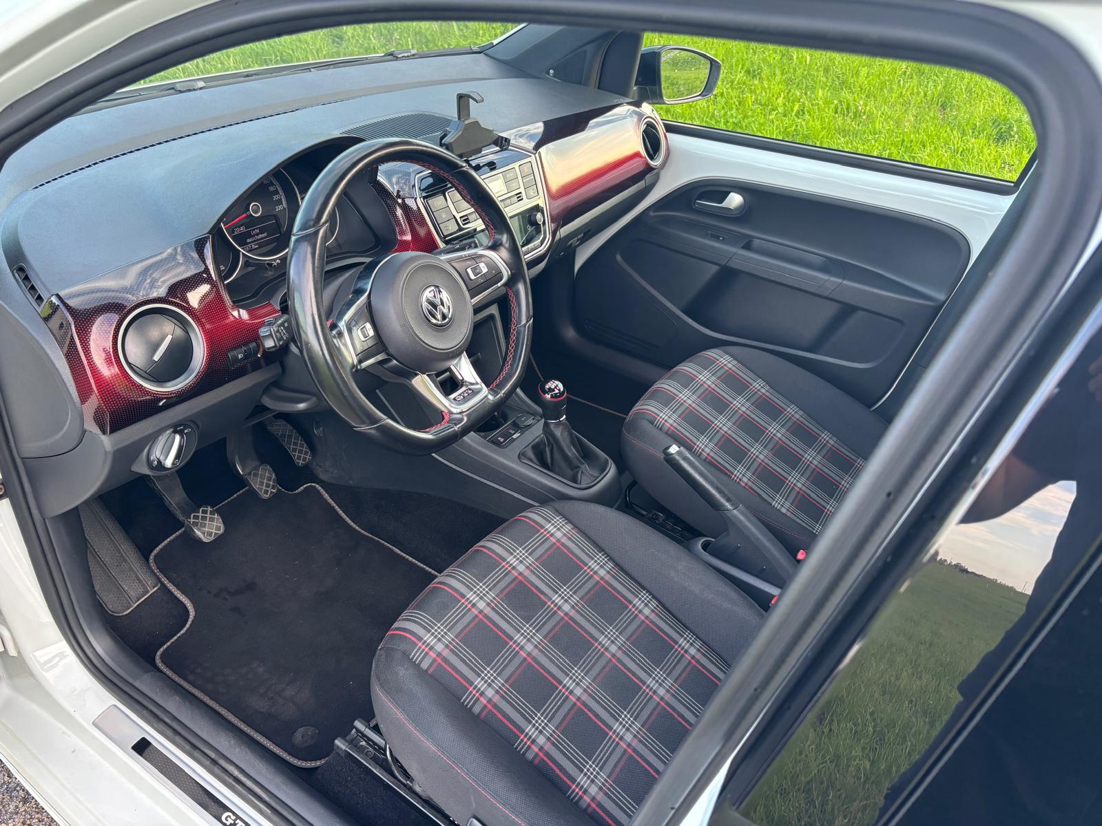 VW Up 1.0 TSI GTI-image-6