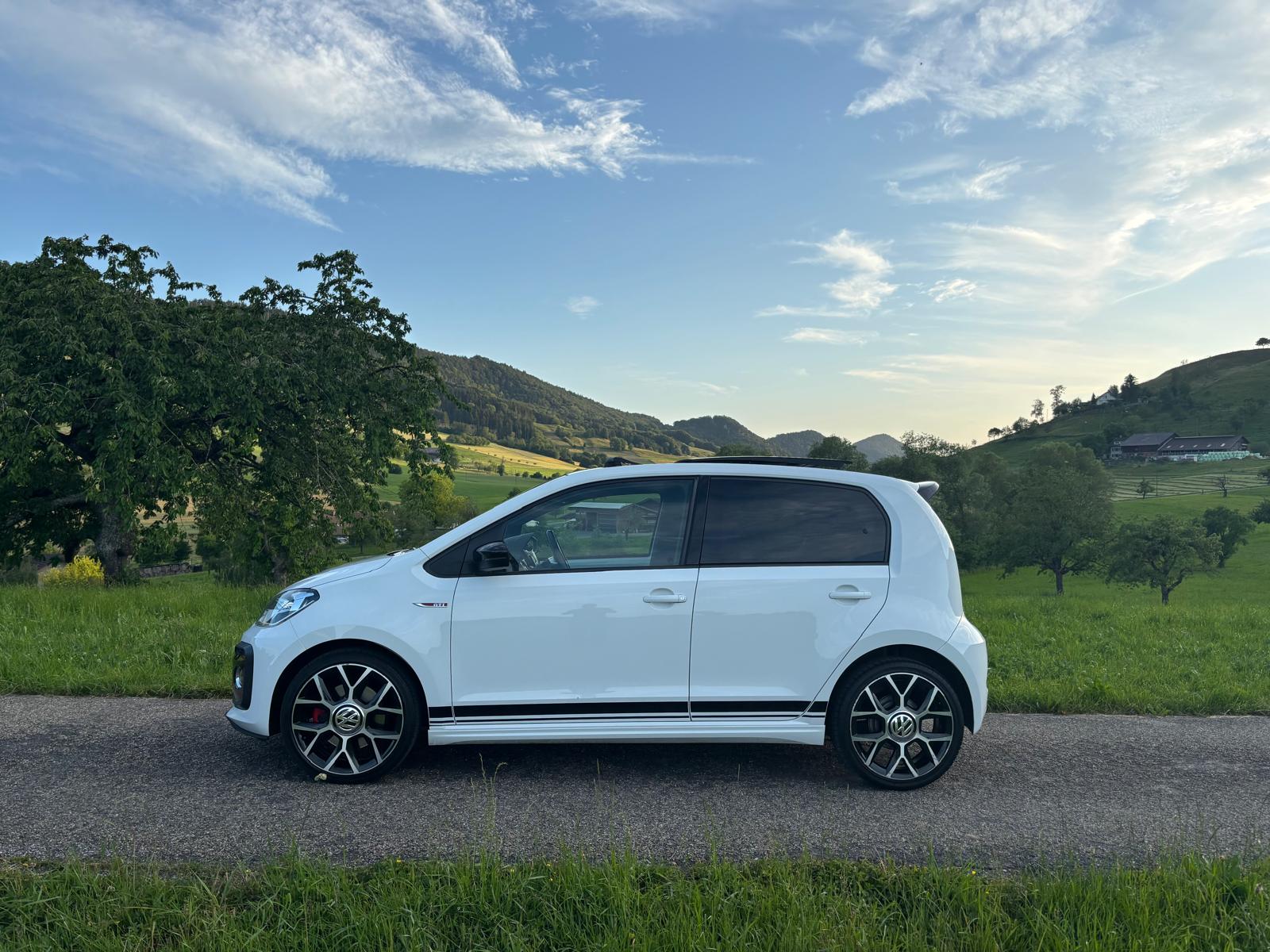 VW Up 1.0 TSI GTI-image-1