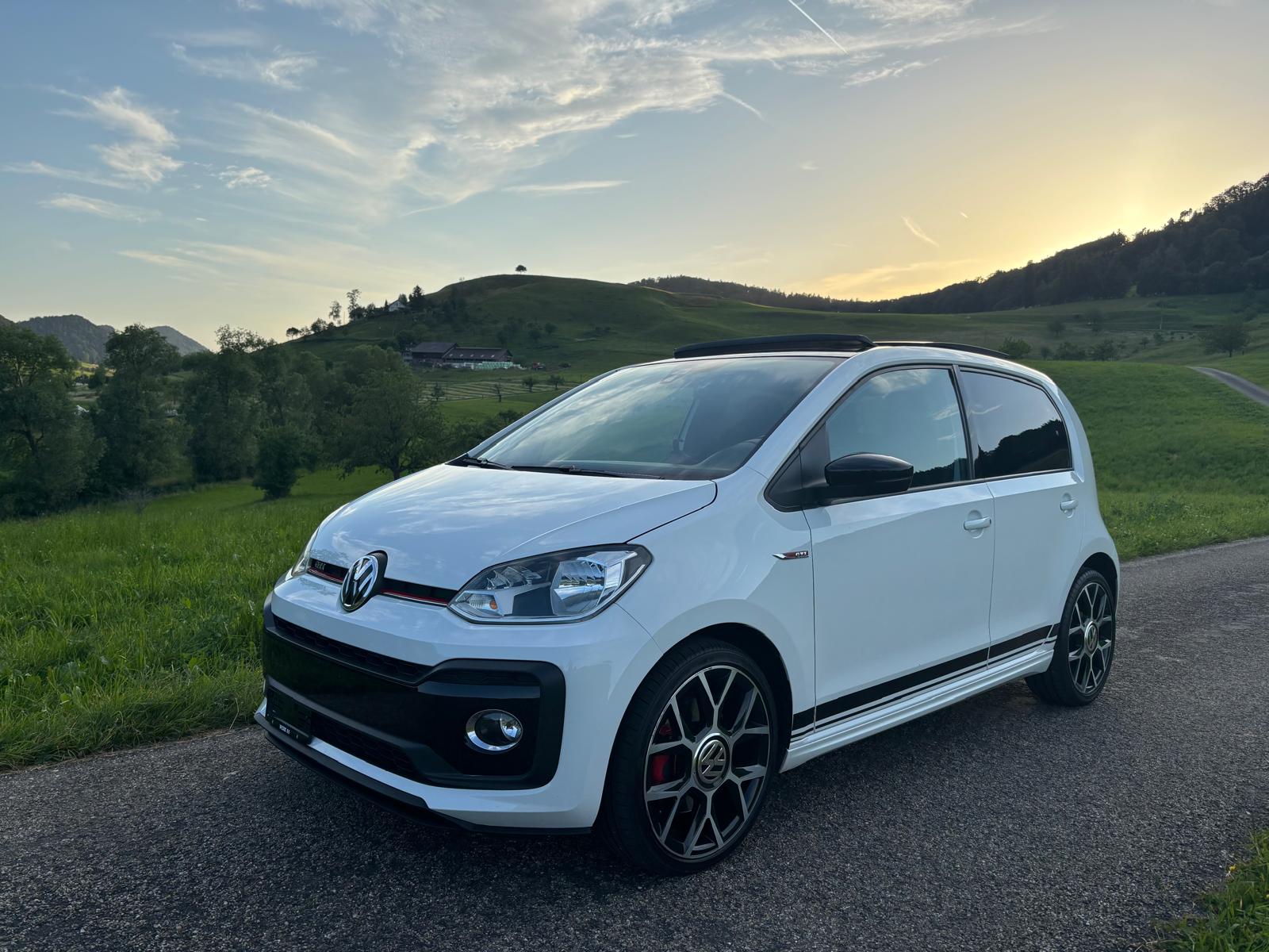 VW Up 1.0 TSI GTI-image-0