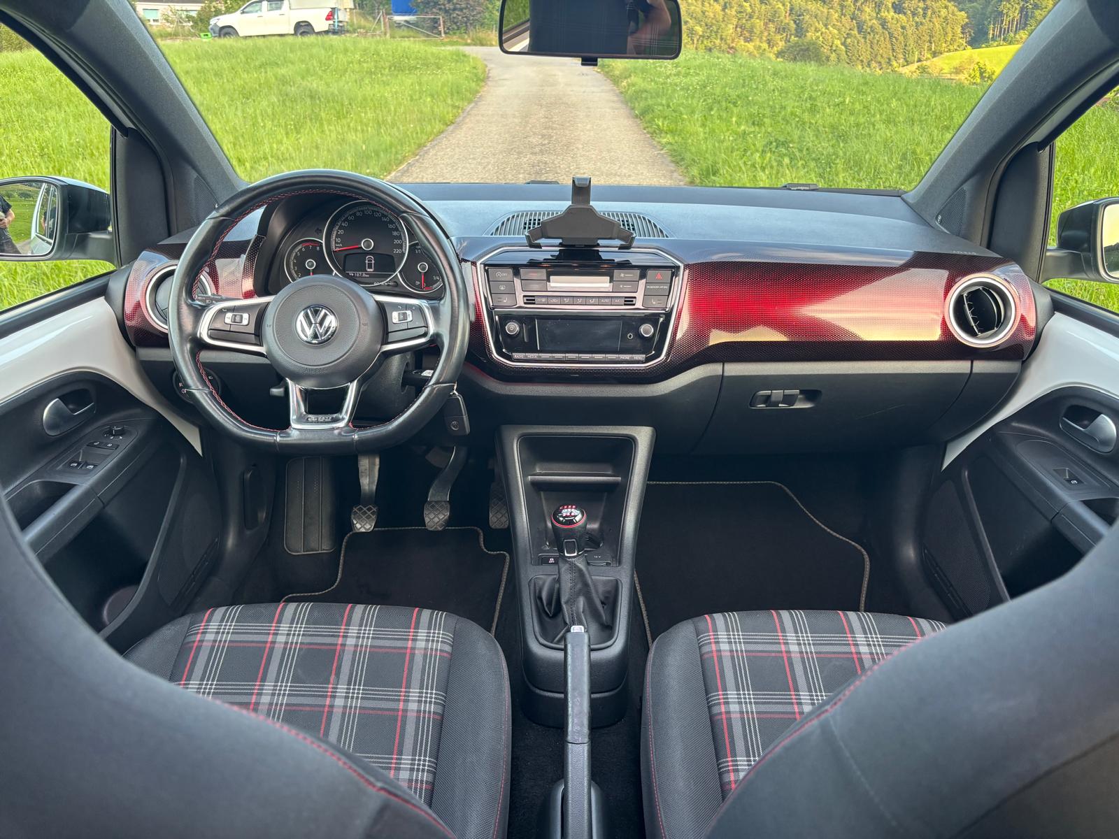 VW Up 1.0 TSI GTI-image-7