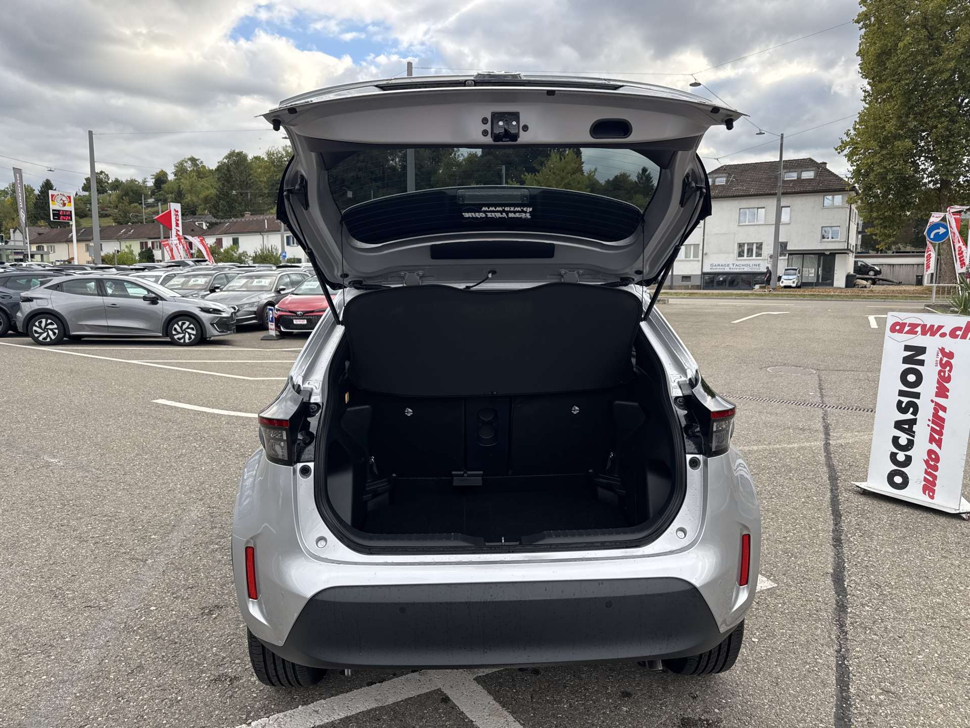 TOYOTA Yaris Cross 1.5 Trend e-CVT Automat-image-7