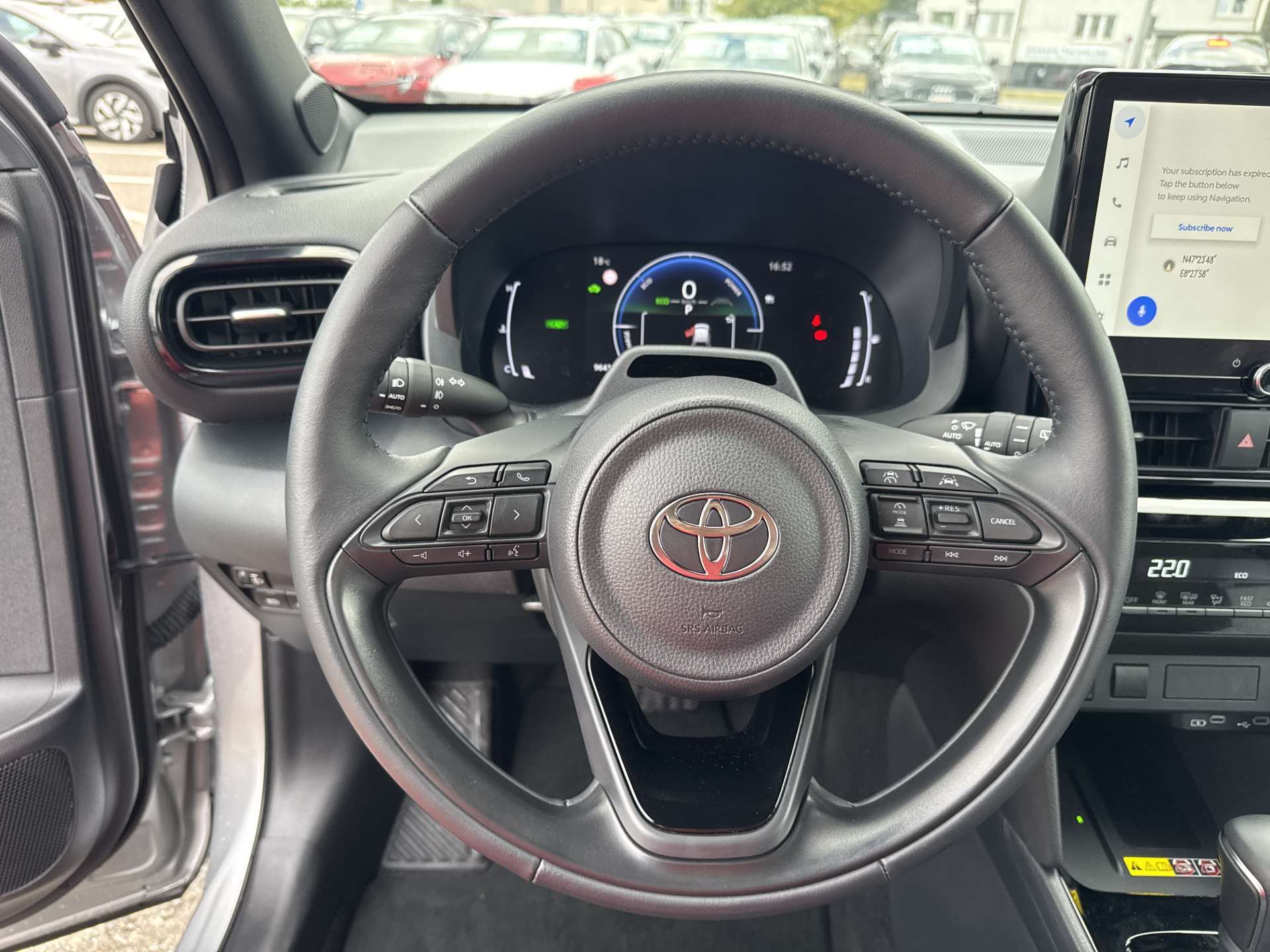 TOYOTA Yaris Cross 1.5 Trend e-CVT Automat-image-15