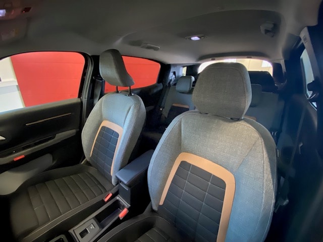 CITROEN e-C3 Aircross 44kWh Plus-image-11