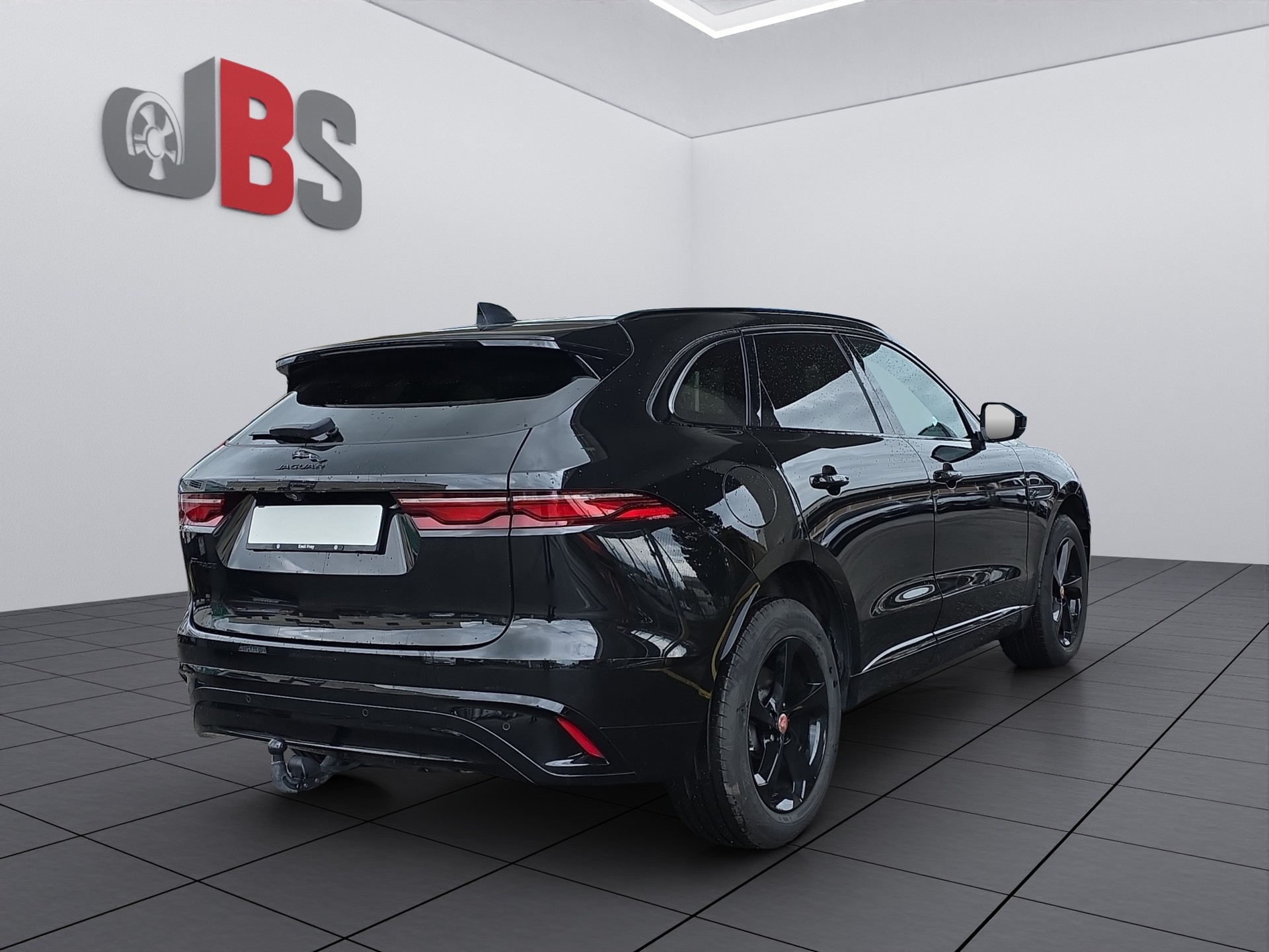JAGUAR F-Pace 2.0 P250 R-Dynamic HSE AWD-image-5