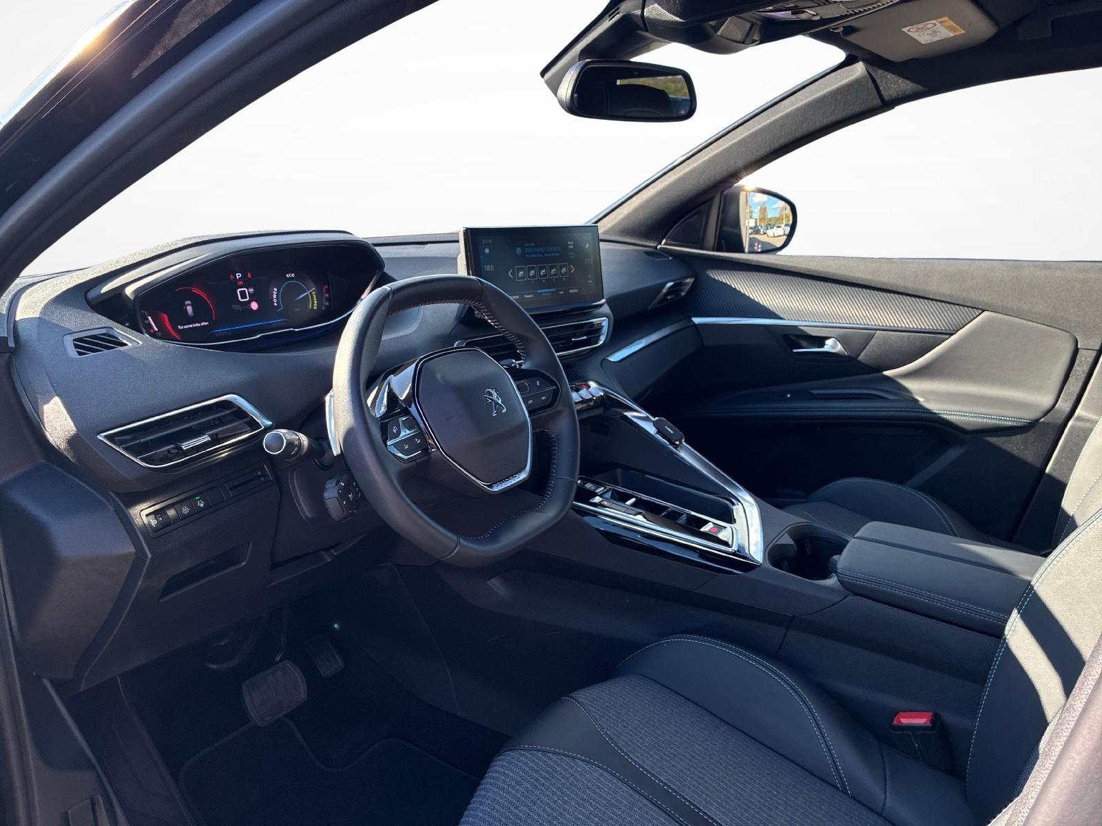 PEUGEOT 3008 1.2 Hybrid Allure Pack-image-10