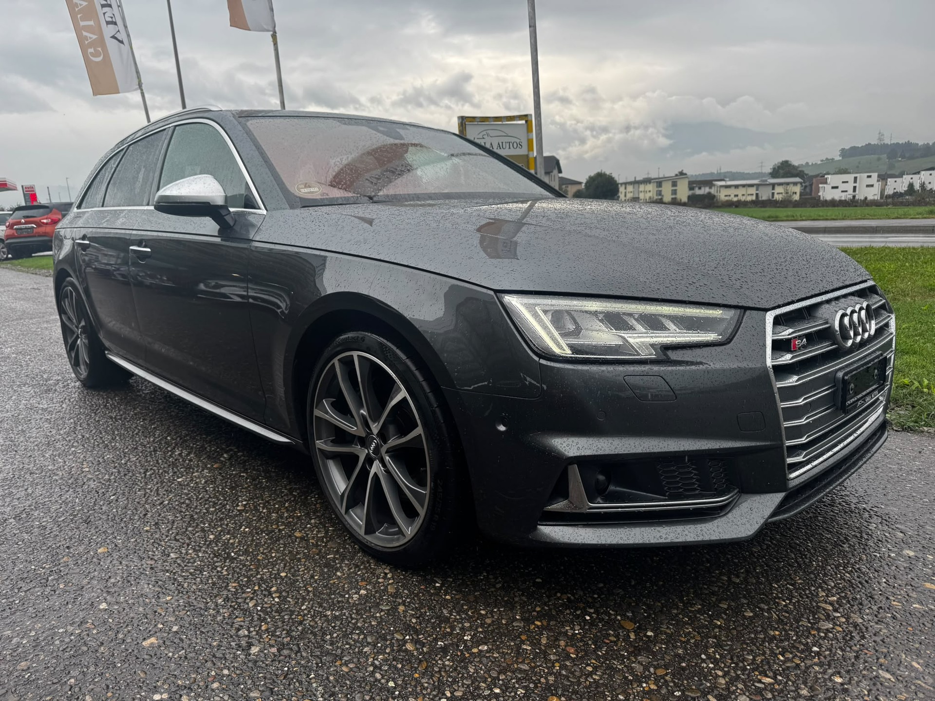 AUDI S4 Avant 3.0 TFSI quattro tiptronic-image-2