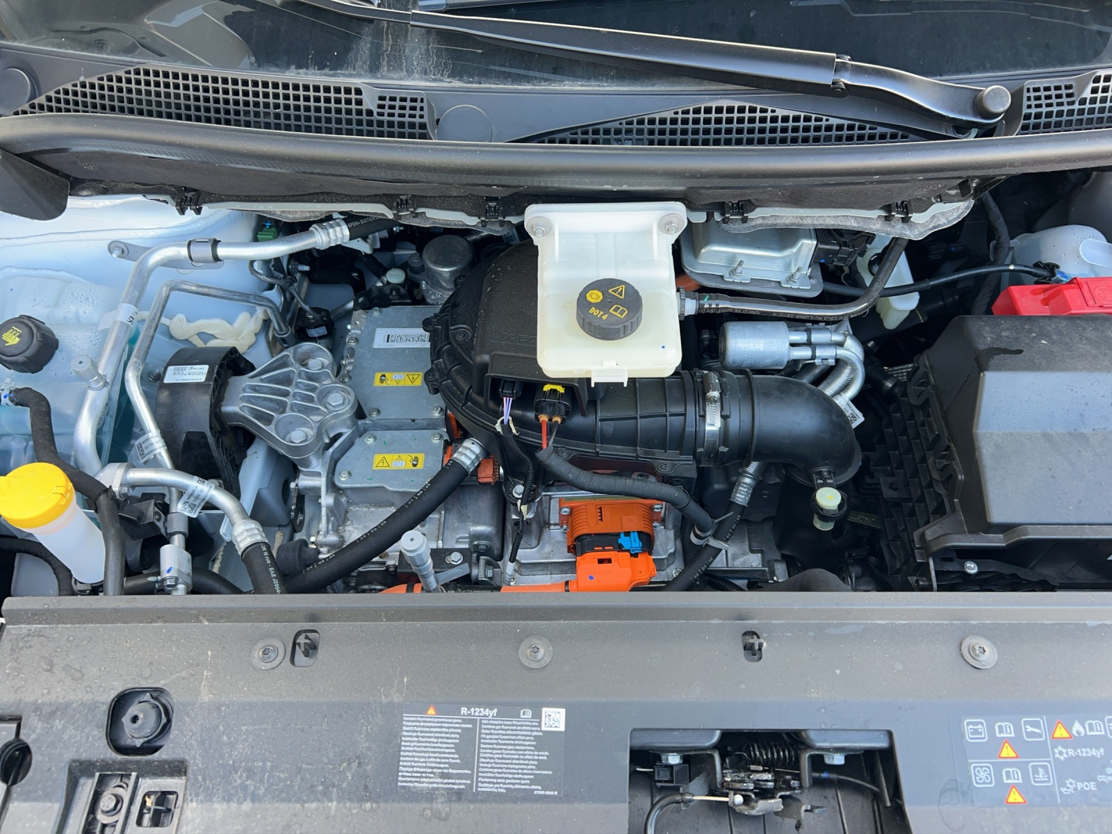 MERCEDES-BENZ eCitan 45kWh Pro-image-12