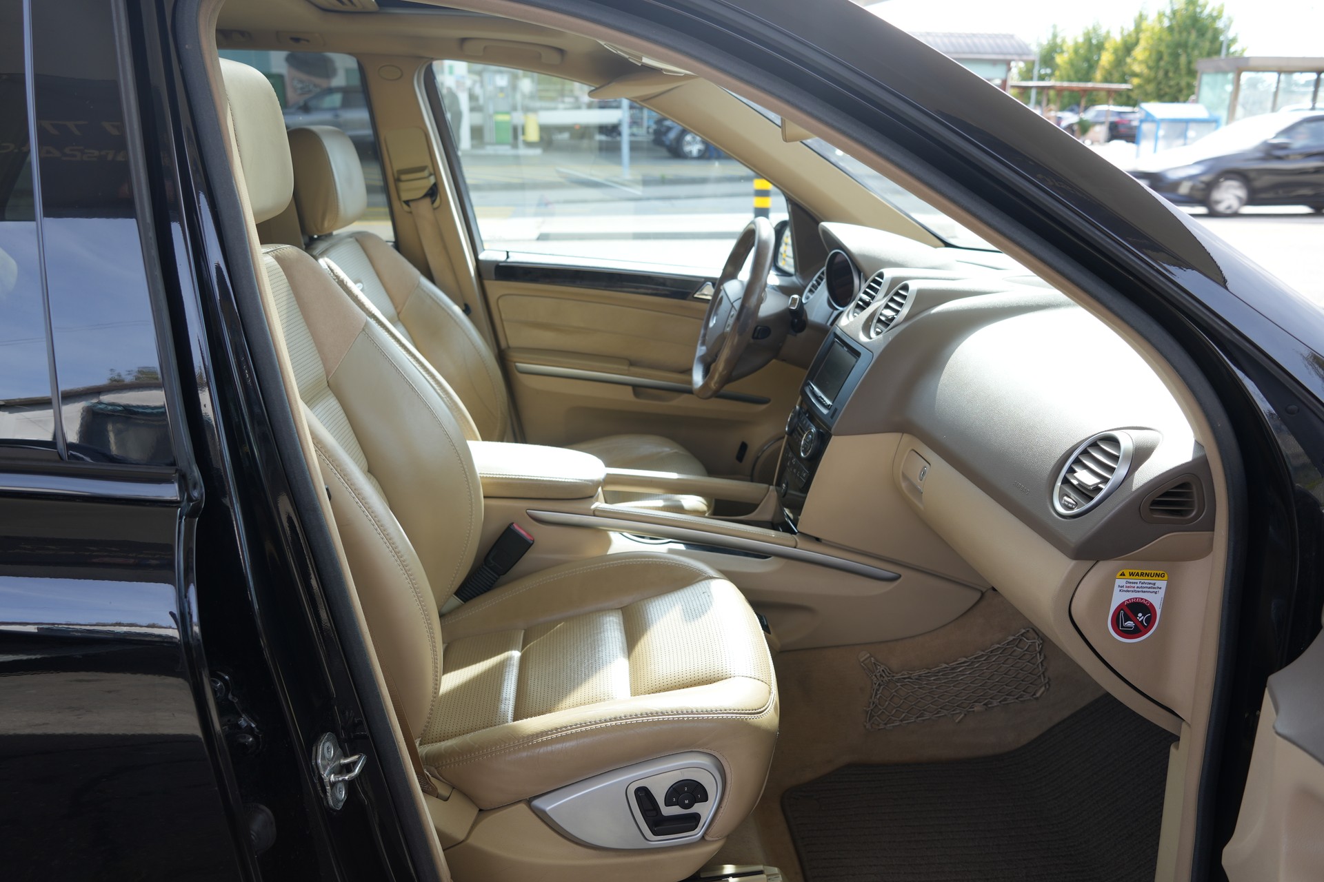 MERCEDES-BENZ ML 63 AMG 4Matic 7G-Tronic-image-11