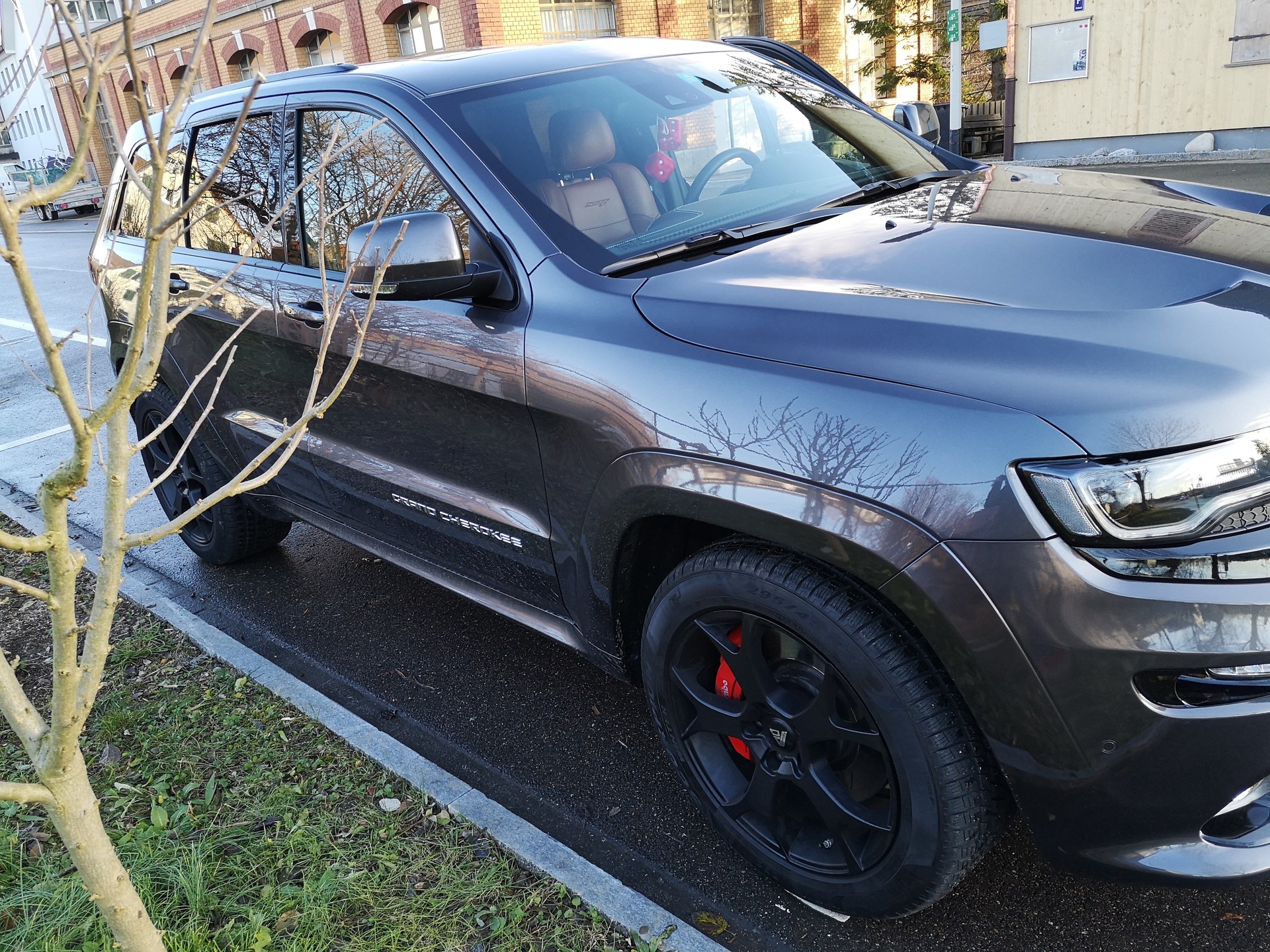JEEP 6.4 V8 HEMI SRT8 Night-image-2