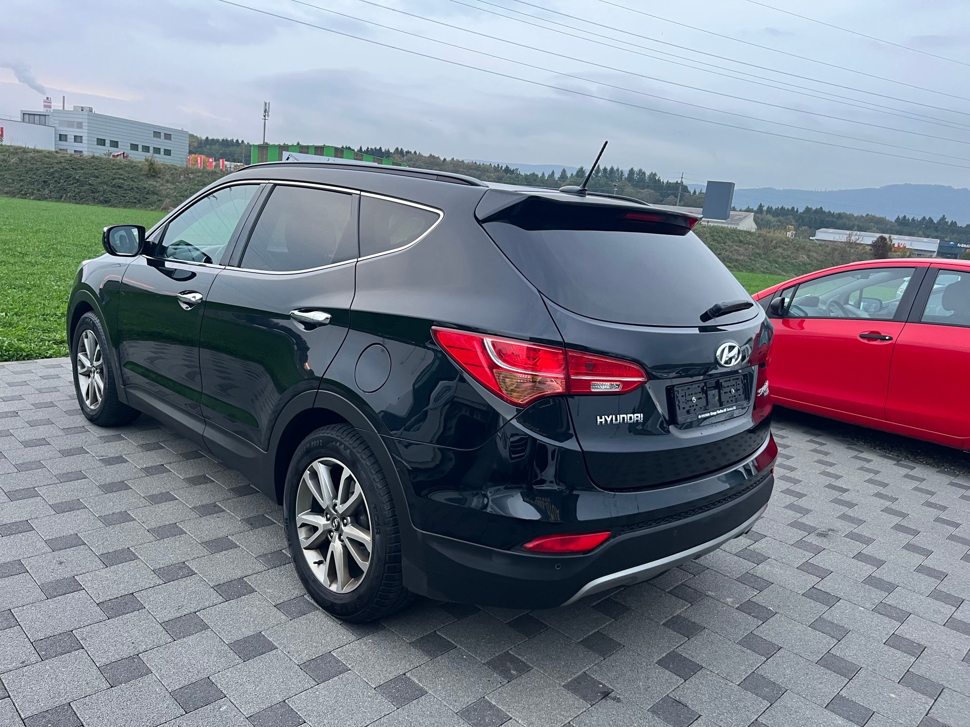 HYUNDAI Santa Fe 2.2 CRDI Comfort 4WD Automatic-image-7