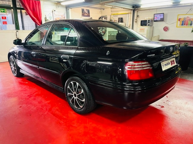 HONDA Accord 2.0i LS-image-5