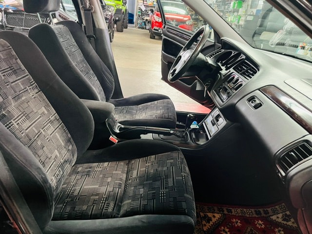 HONDA Accord 2.0i LS-image-13