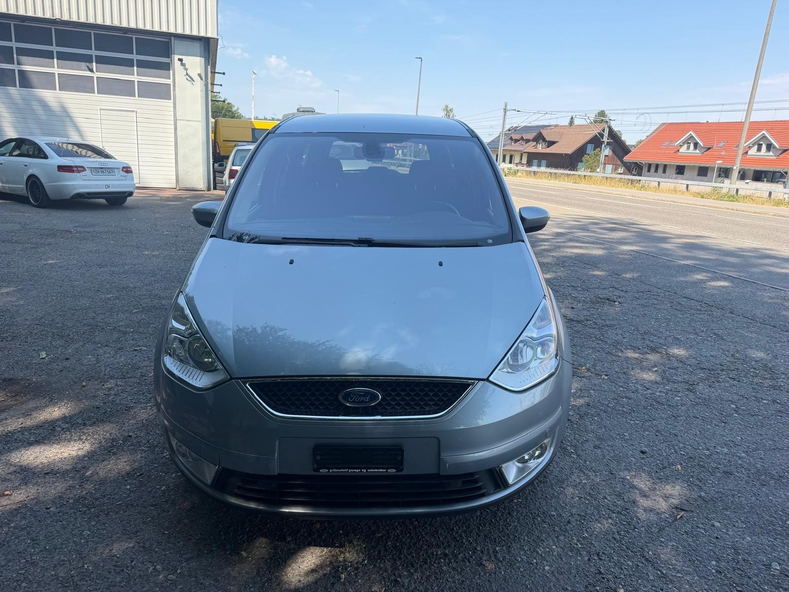 Car photo