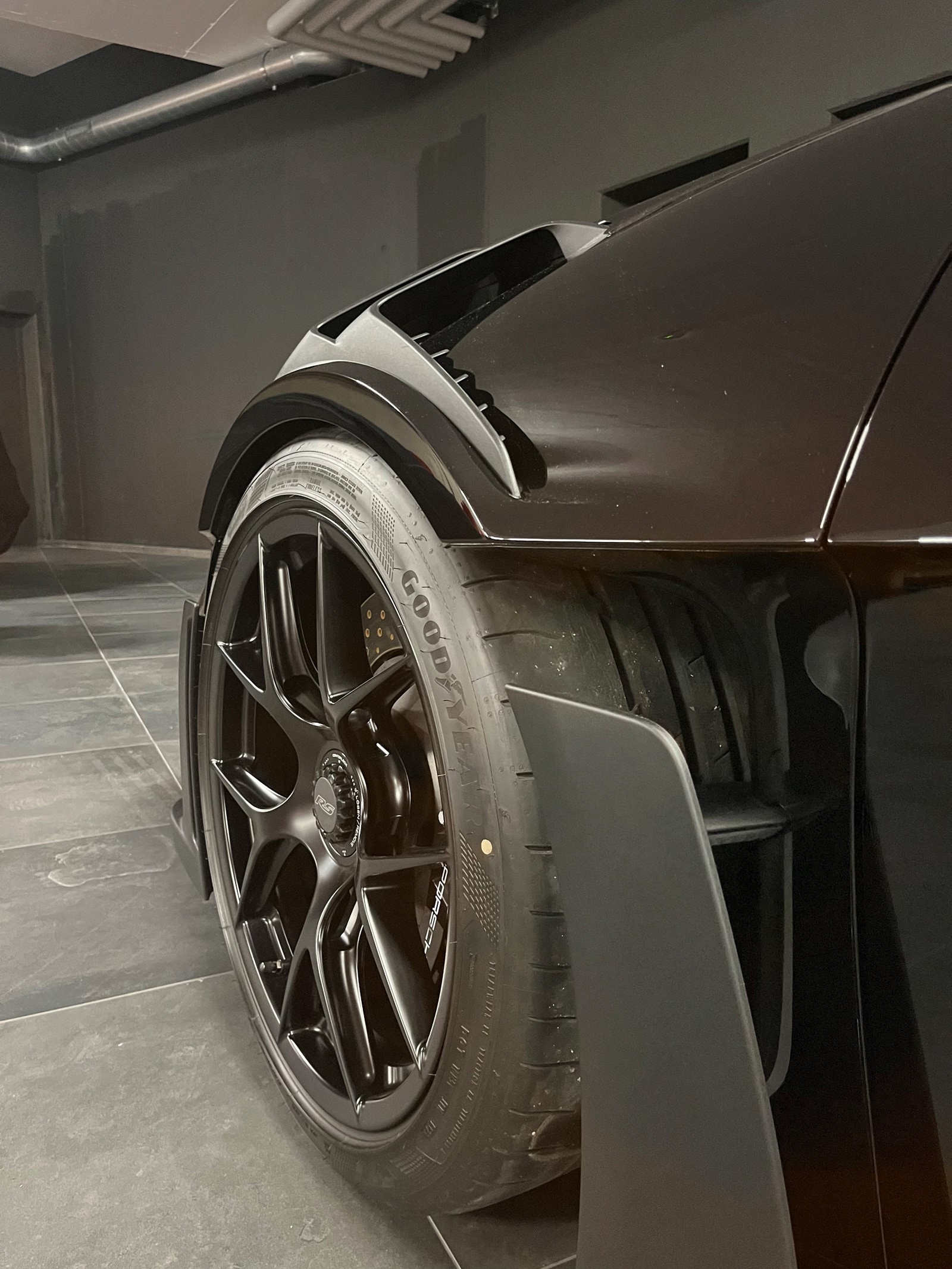 PORSCHE 911 GT3 RS-image-6