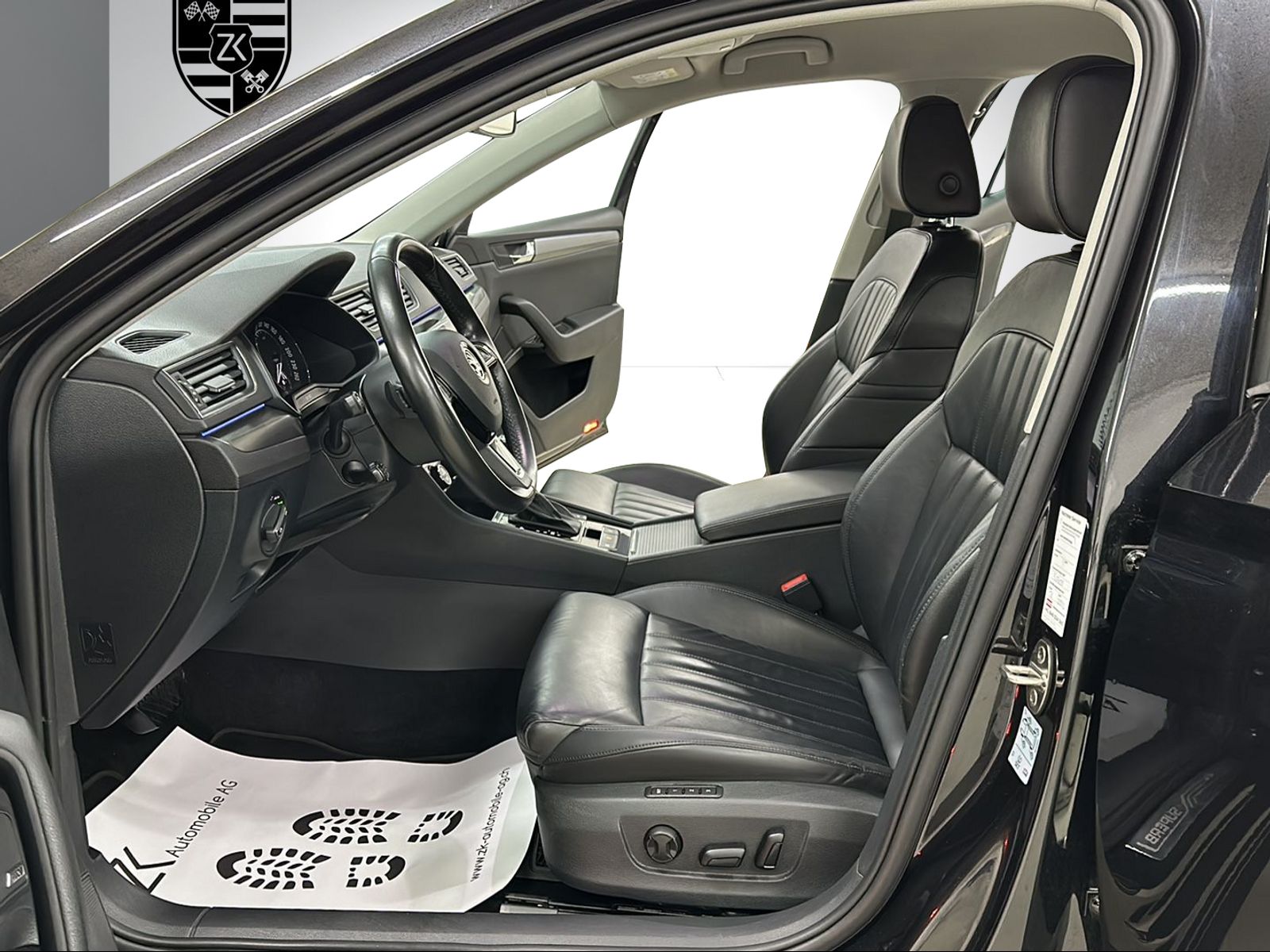 SKODA Superb Combi 2.0 TSI Style DSG 4x4-image-5