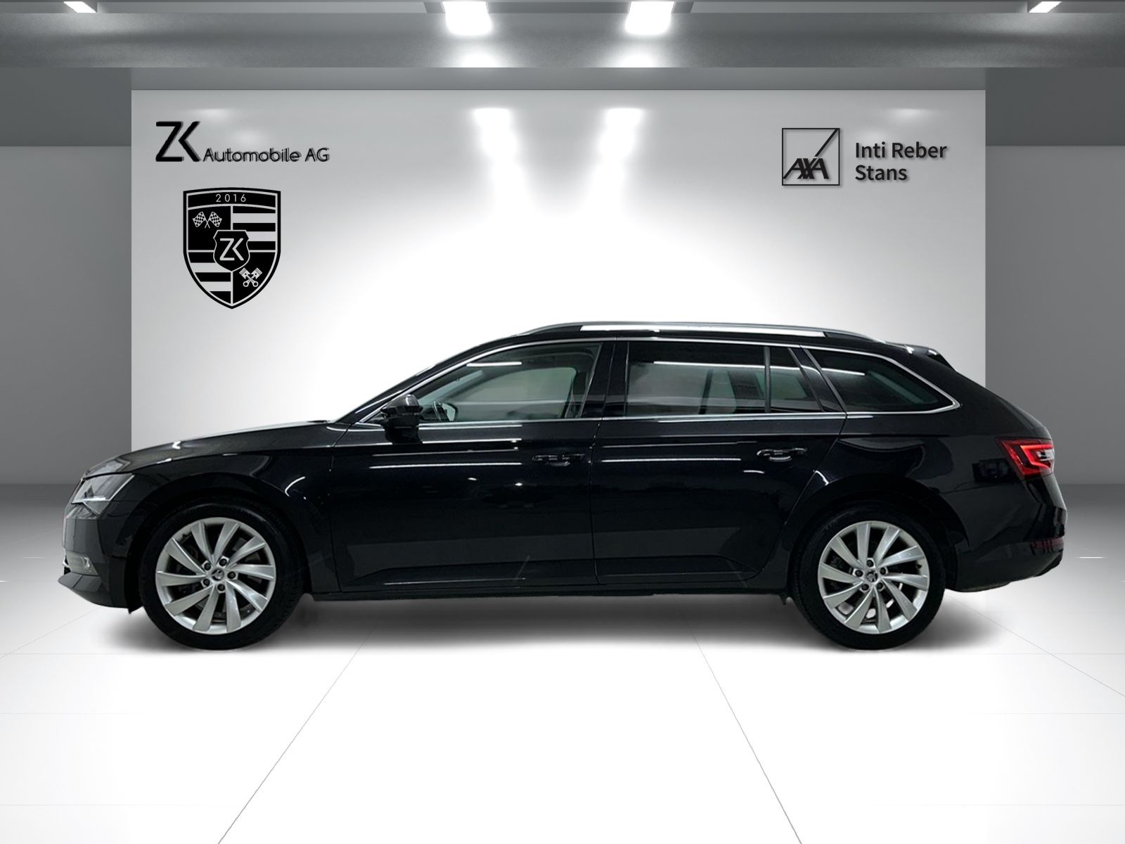 SKODA Superb Combi 2.0 TSI Style DSG 4x4-image-2