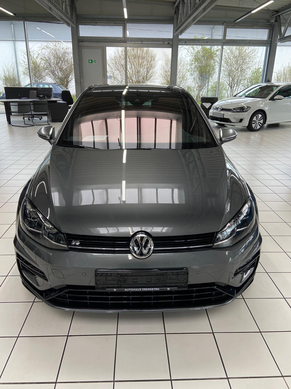 VW Golf VII R 2.0 TSI 4Motion DCC-image-2