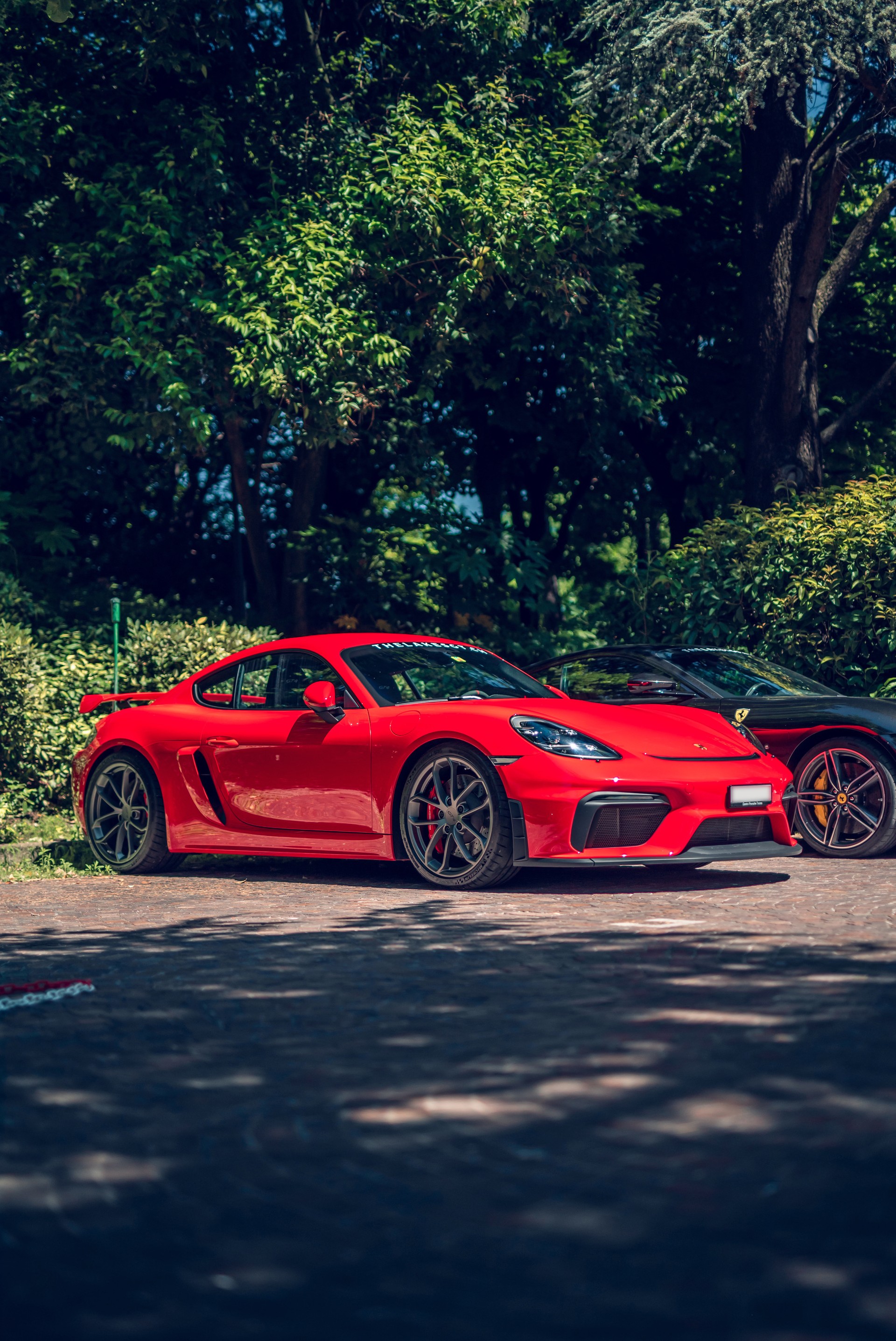 PORSCHE 718 Cayman GT4 PDK || Summer & Winter Tyres included-image-0