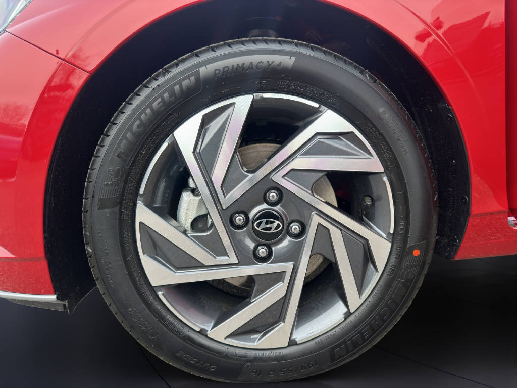 HYUNDAI i20 1.0 T-GDi Amplia Safe Tec-image-6