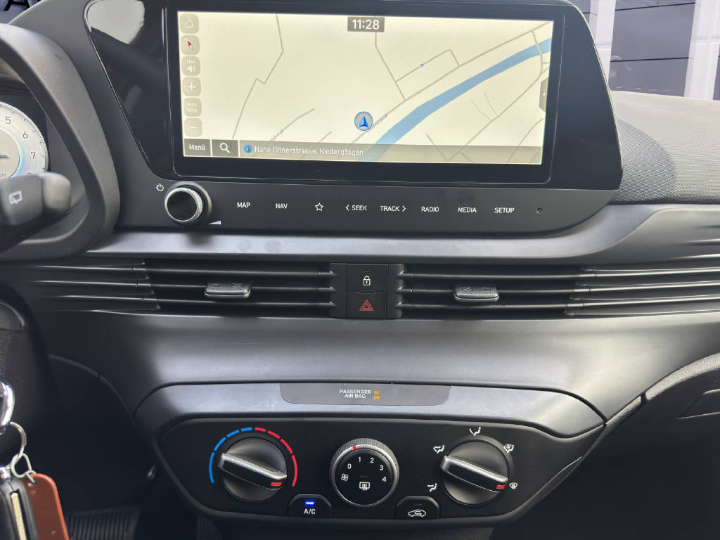 HYUNDAI i20 1.0 T-GDi Amplia Safe Tec-image-7