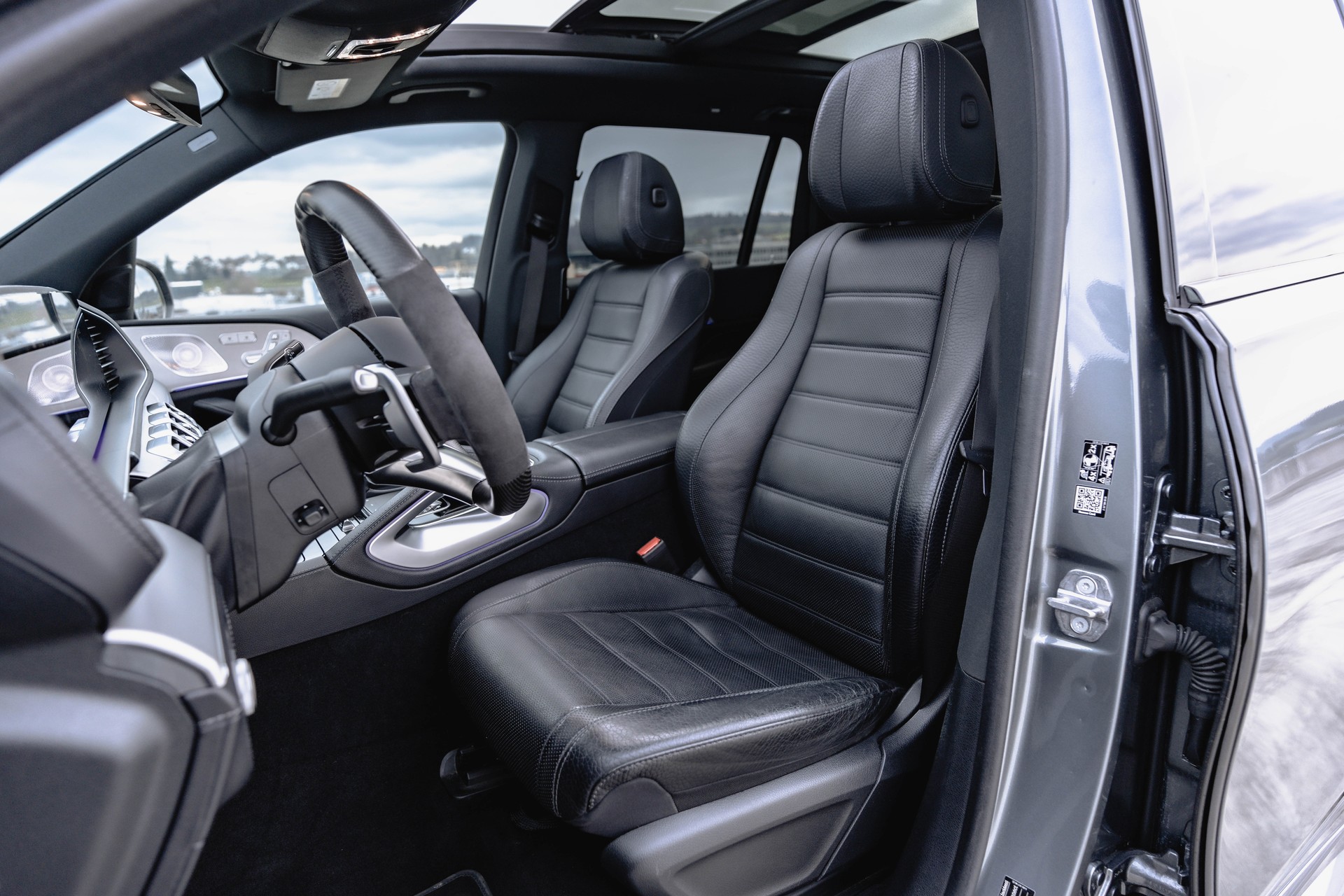 MERCEDES-BENZ GLS 400 d 4Matic AMG Line 9G-Tronic * traumhafte Ausstattung * ab MFK & Service *-image-10
