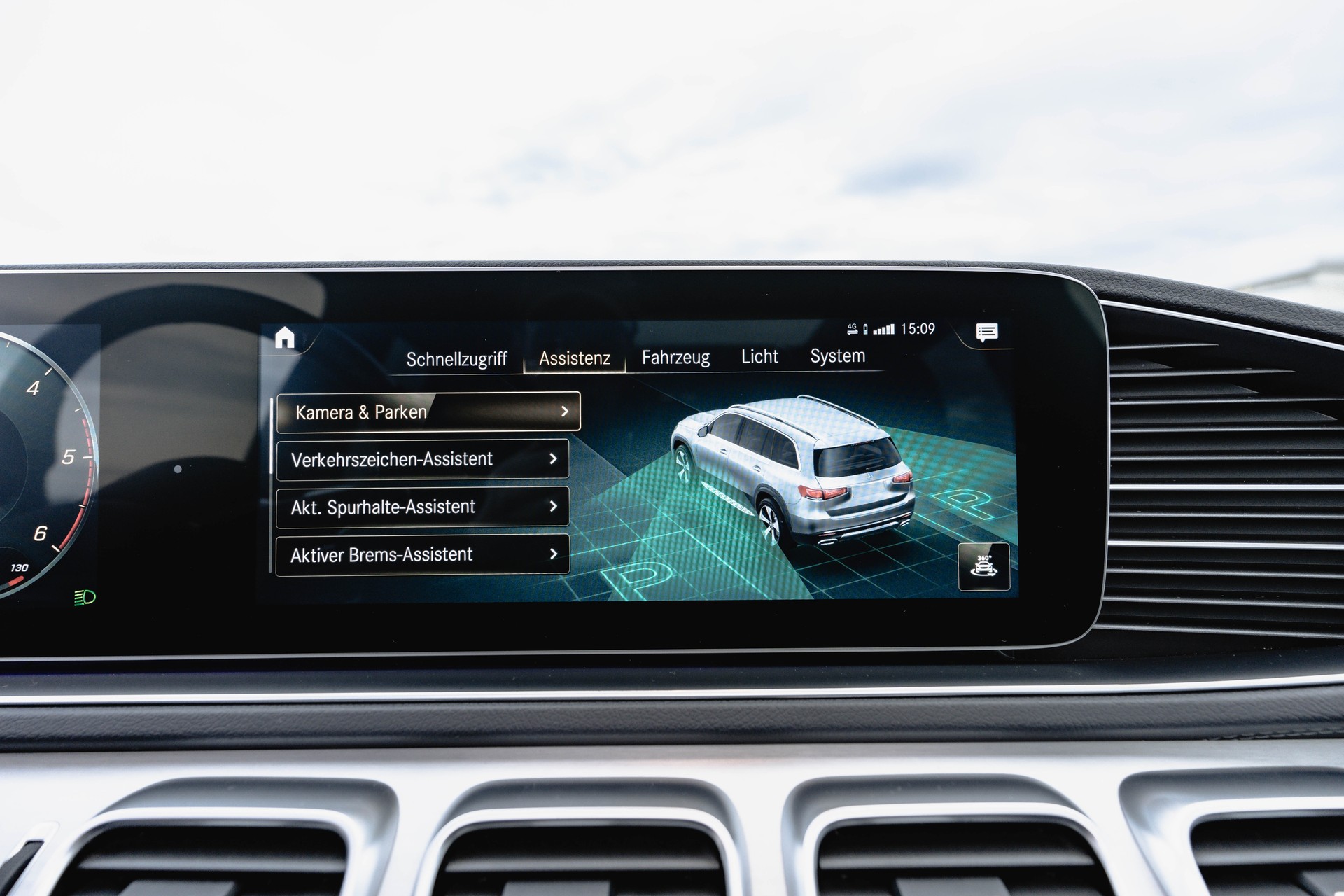 MERCEDES-BENZ GLS 400 d 4Matic AMG Line 9G-Tronic * traumhafte Ausstattung * ab MFK & Service *-image-17