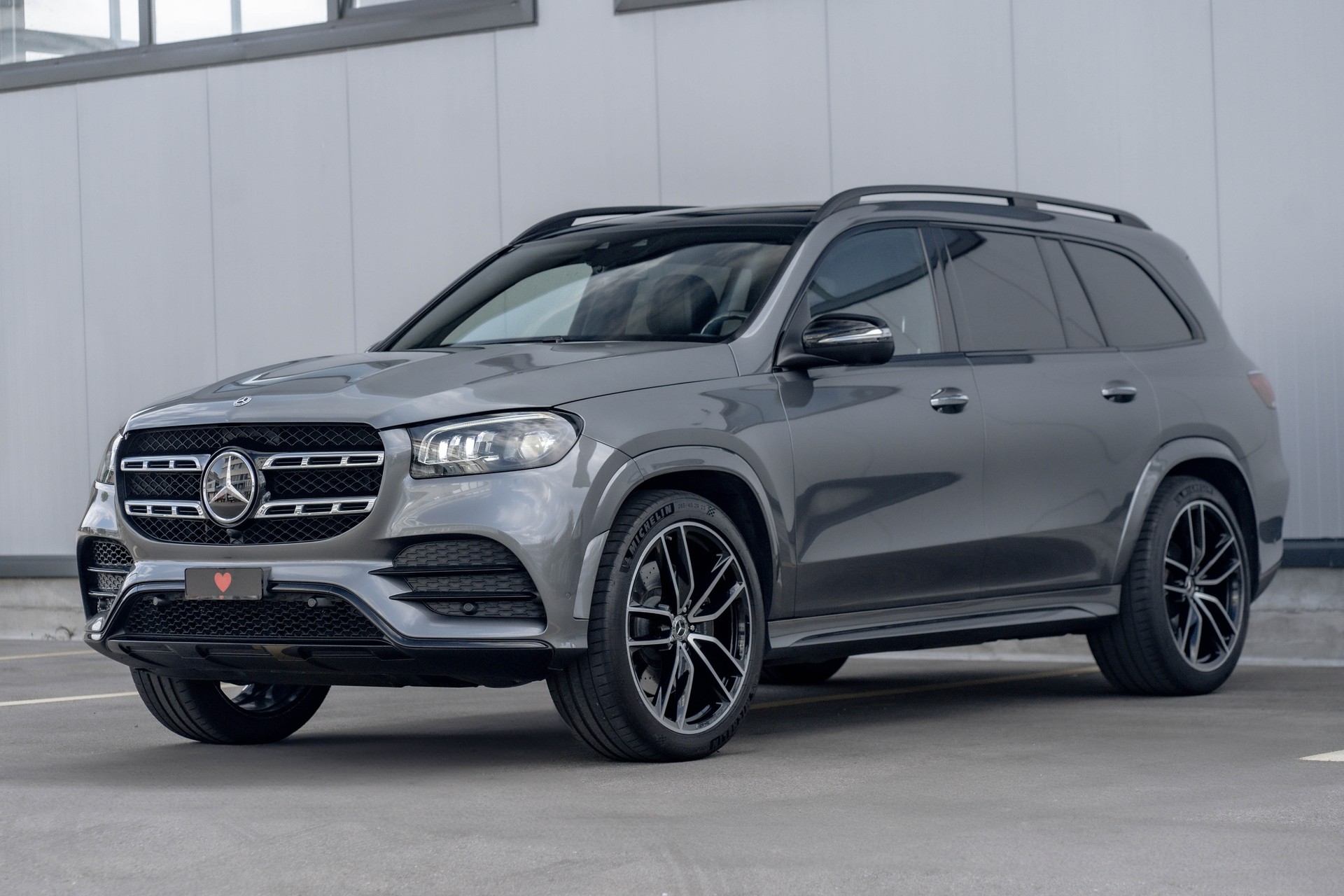 MERCEDES-BENZ GLS 400 d 4Matic AMG Line 9G-Tronic * traumhafte Ausstattung * ab MFK & Service *-image-0