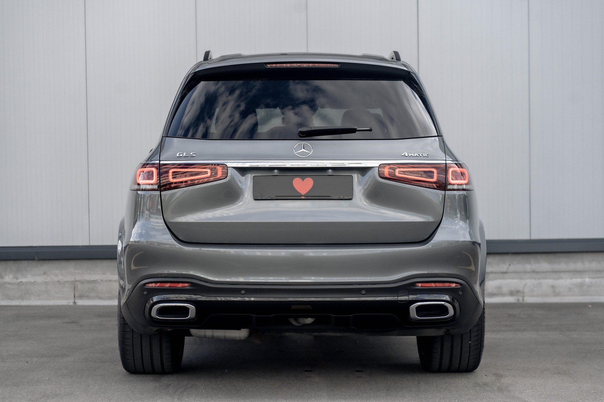 MERCEDES-BENZ GLS 400 d 4Matic AMG Line 9G-Tronic * traumhafte Ausstattung * ab MFK & Service *-image-5