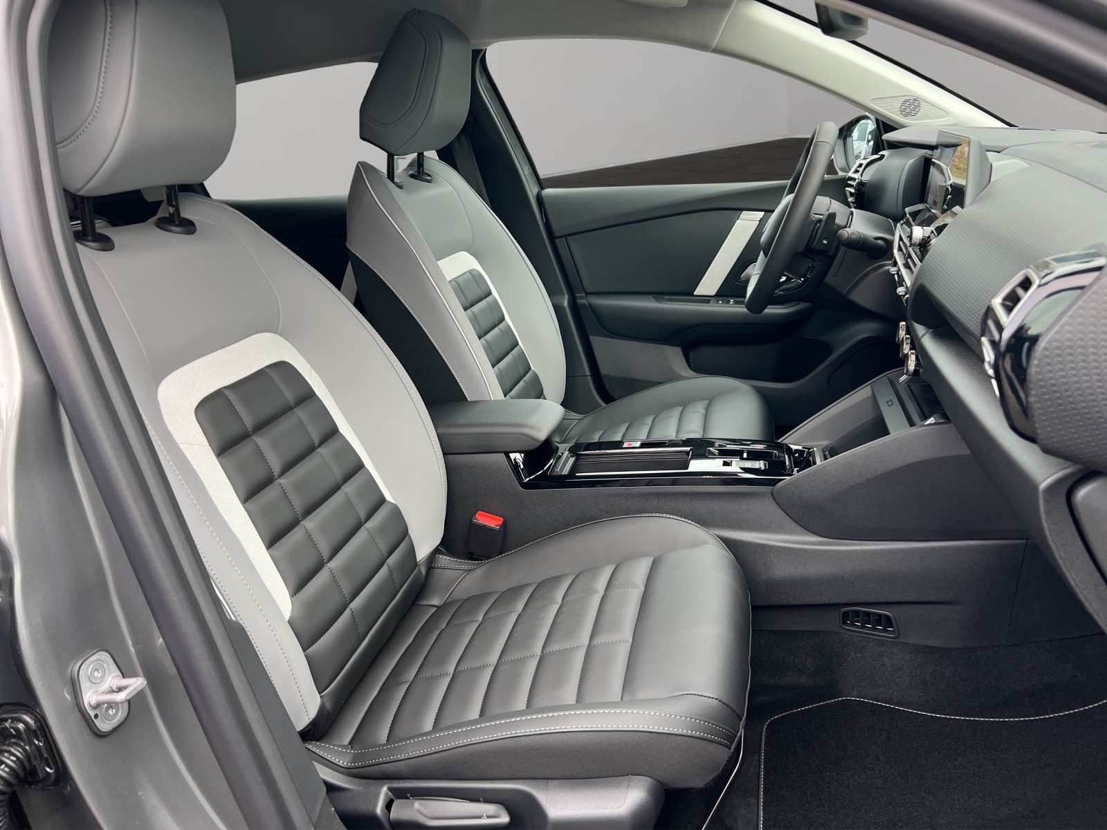 CITROEN C4 HEV Max e-DCS6 Hybrid Automat, Werksgarantie bis 2030-image-9