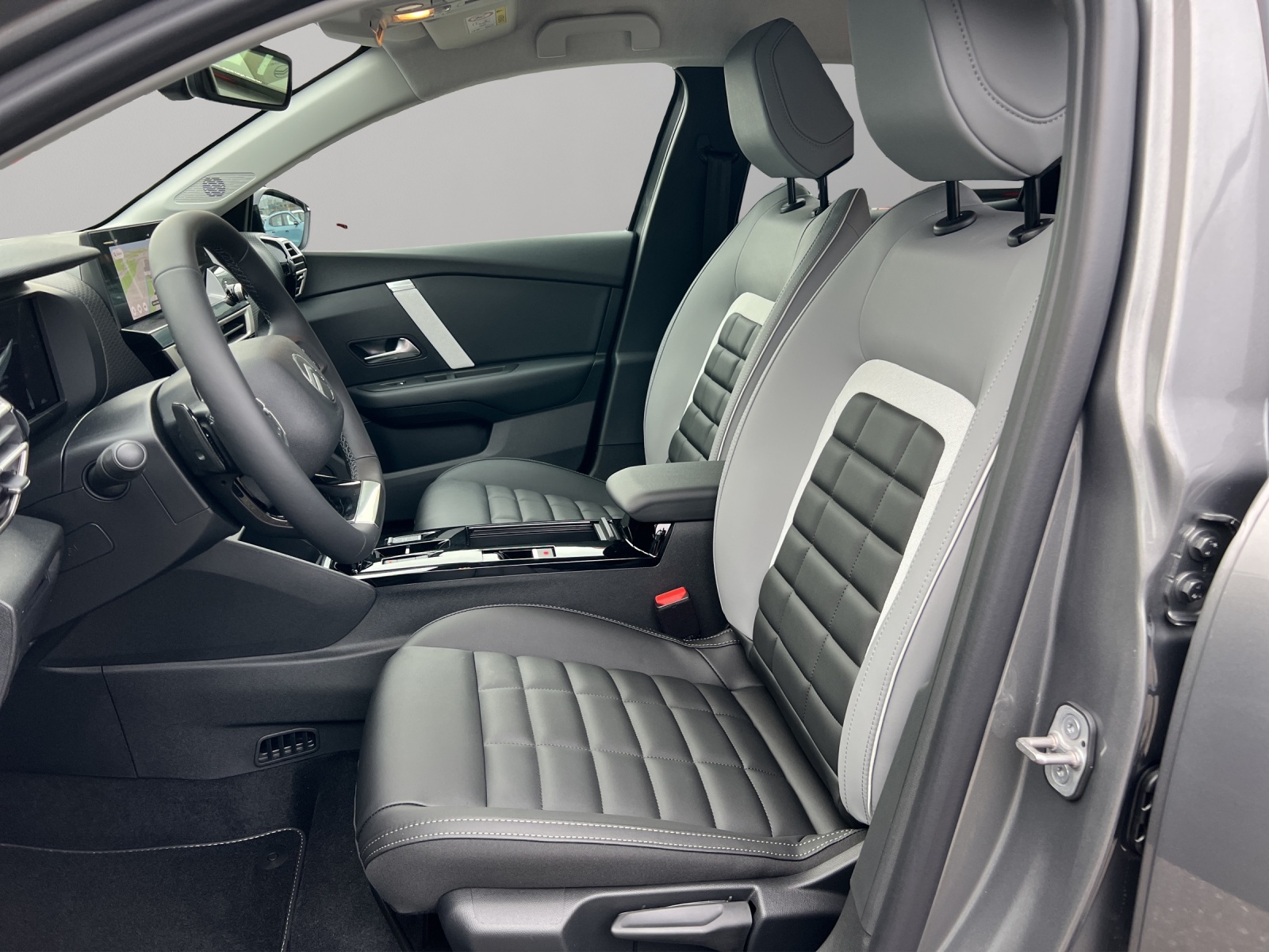CITROEN C4 HEV Max e-DCS6 Hybrid Automat, Werksgarantie bis 2030-image-8
