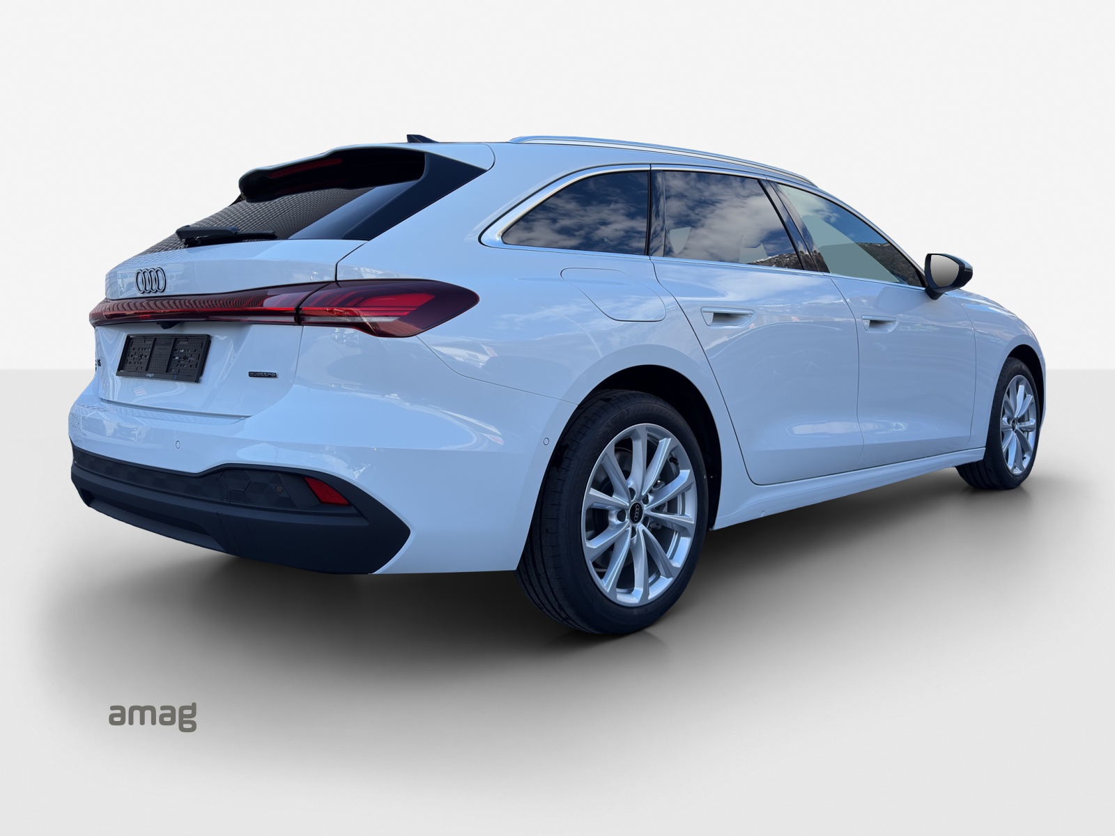 AUDI A5 Avant TDI quattro 150 kW Attraction S tronic-image-4