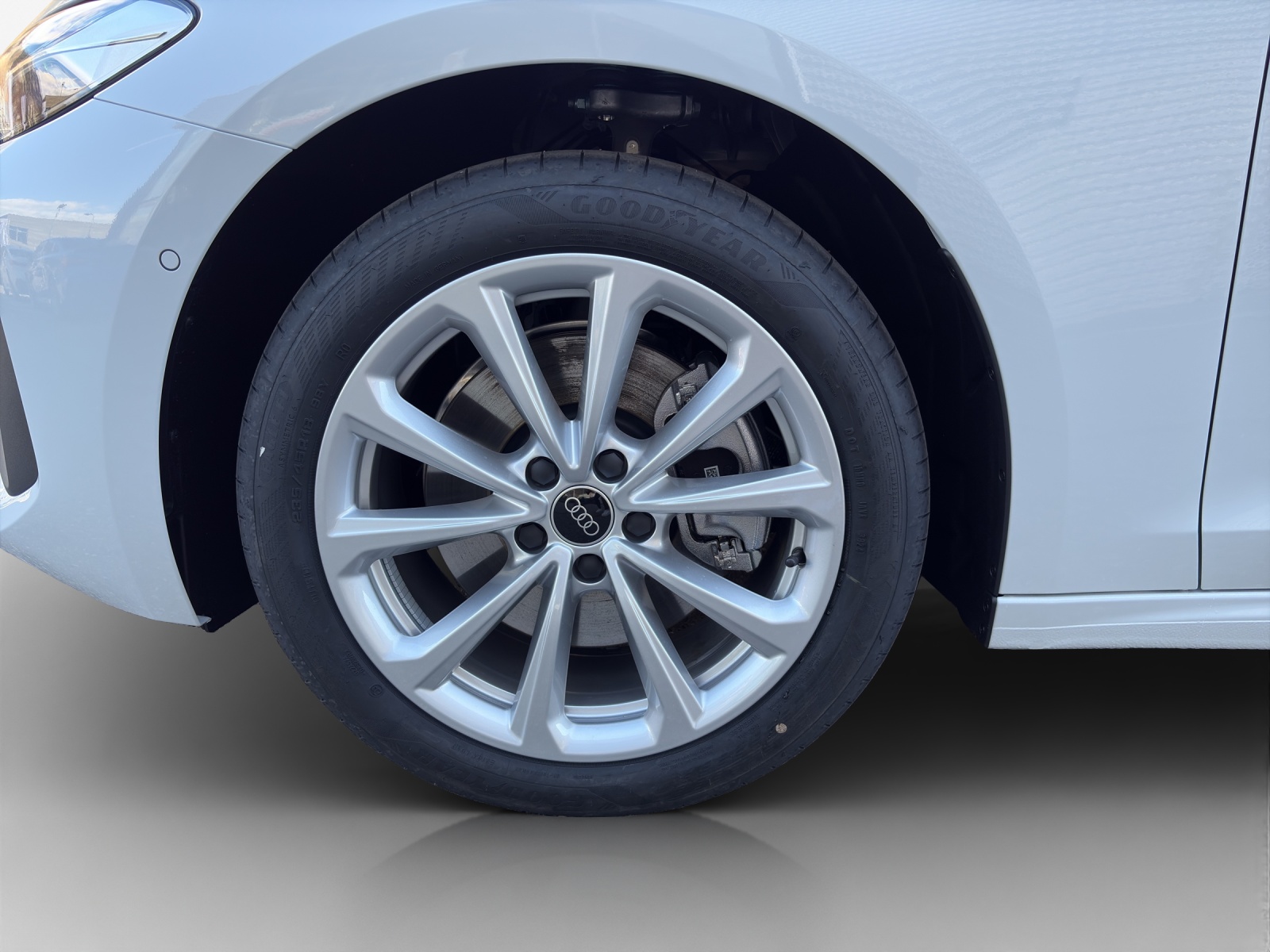 AUDI A5 Avant TDI quattro 150 kW Attraction S tronic-image-13