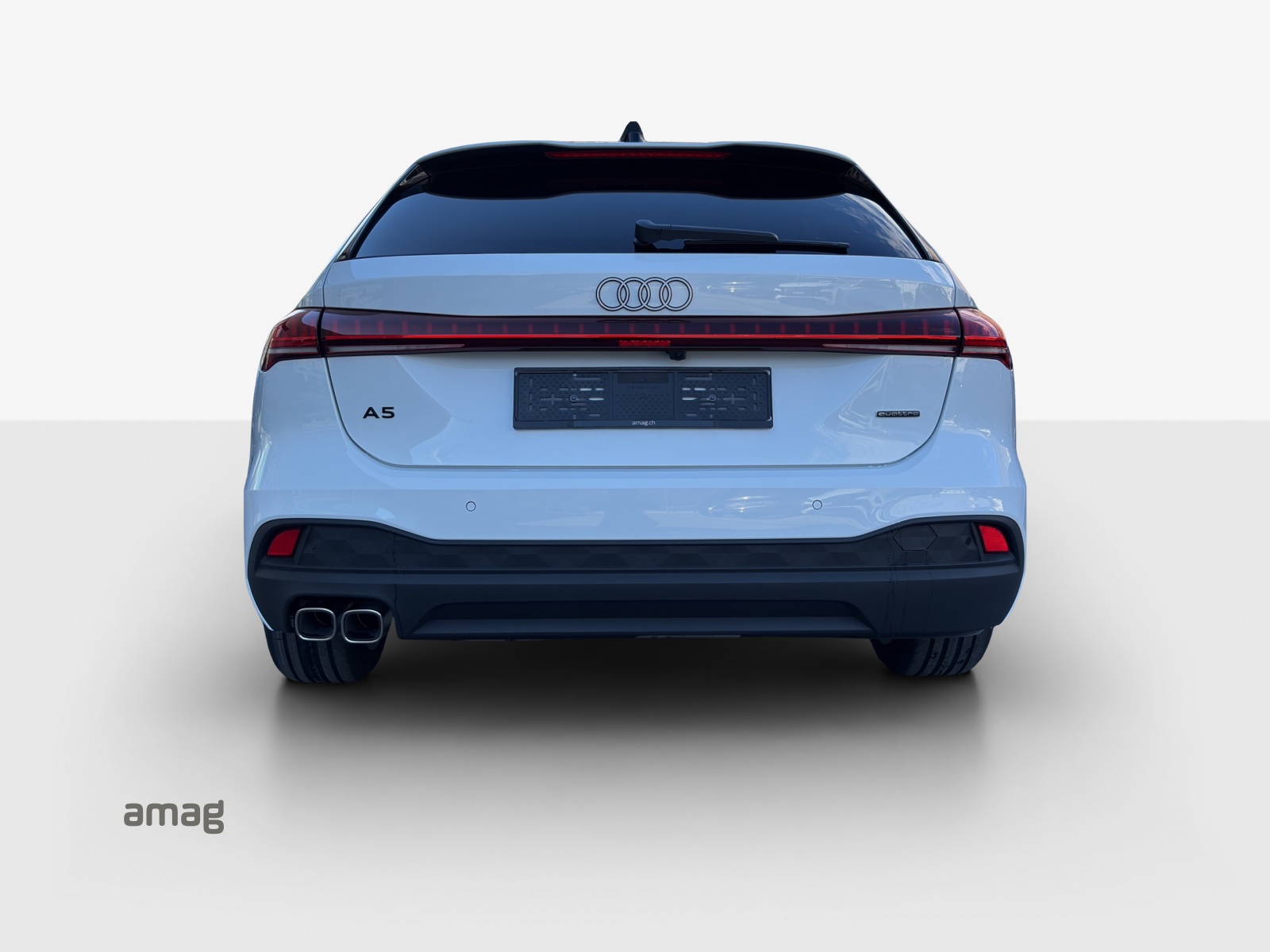 AUDI A5 Avant TDI quattro 150 kW Attraction S tronic-image-3