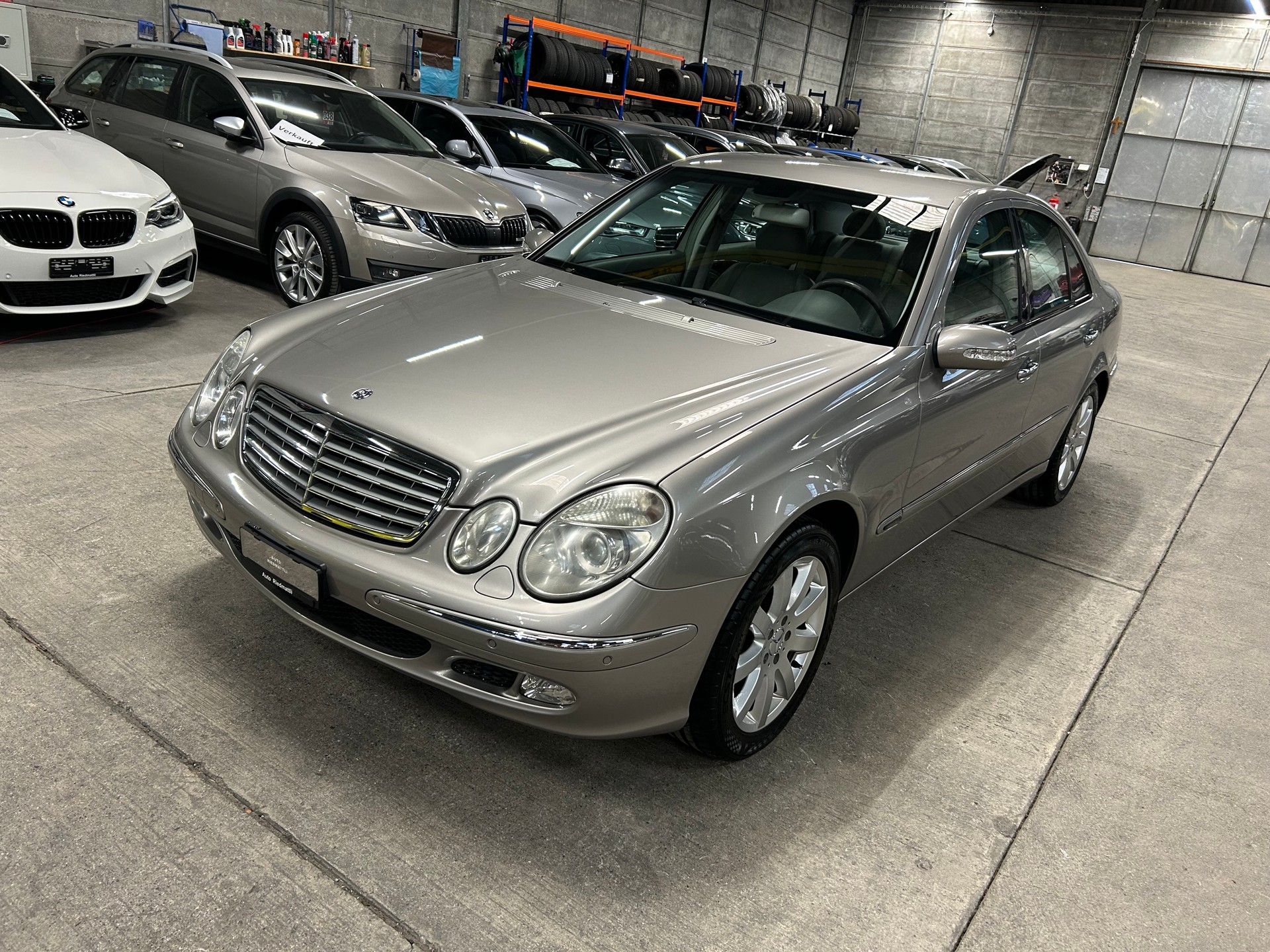 MERCEDES-BENZ E 320 Elégance 4Matic Automatic-image-8