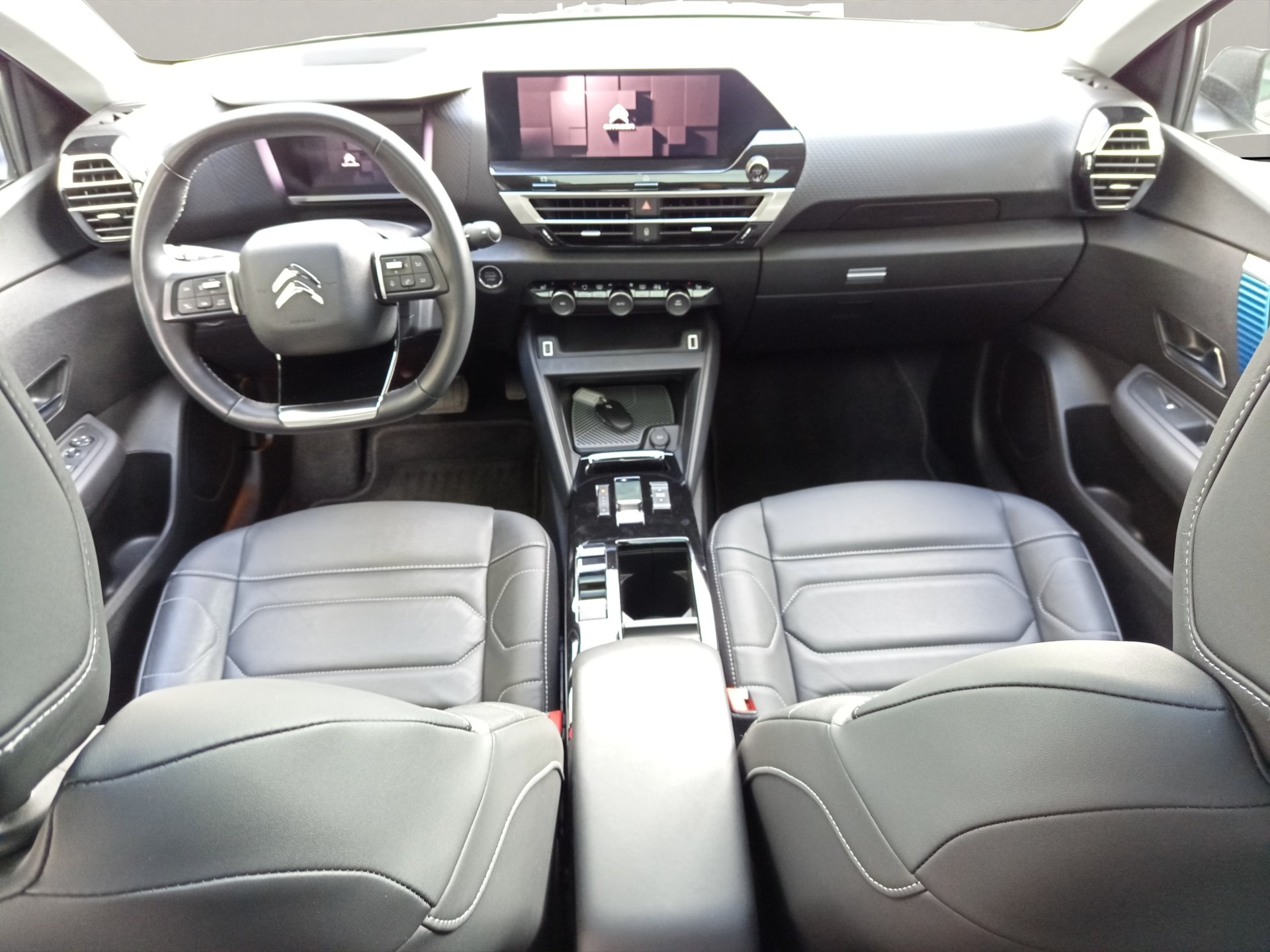 CITROEN C4 X 100 kW Shine Pack-image-10