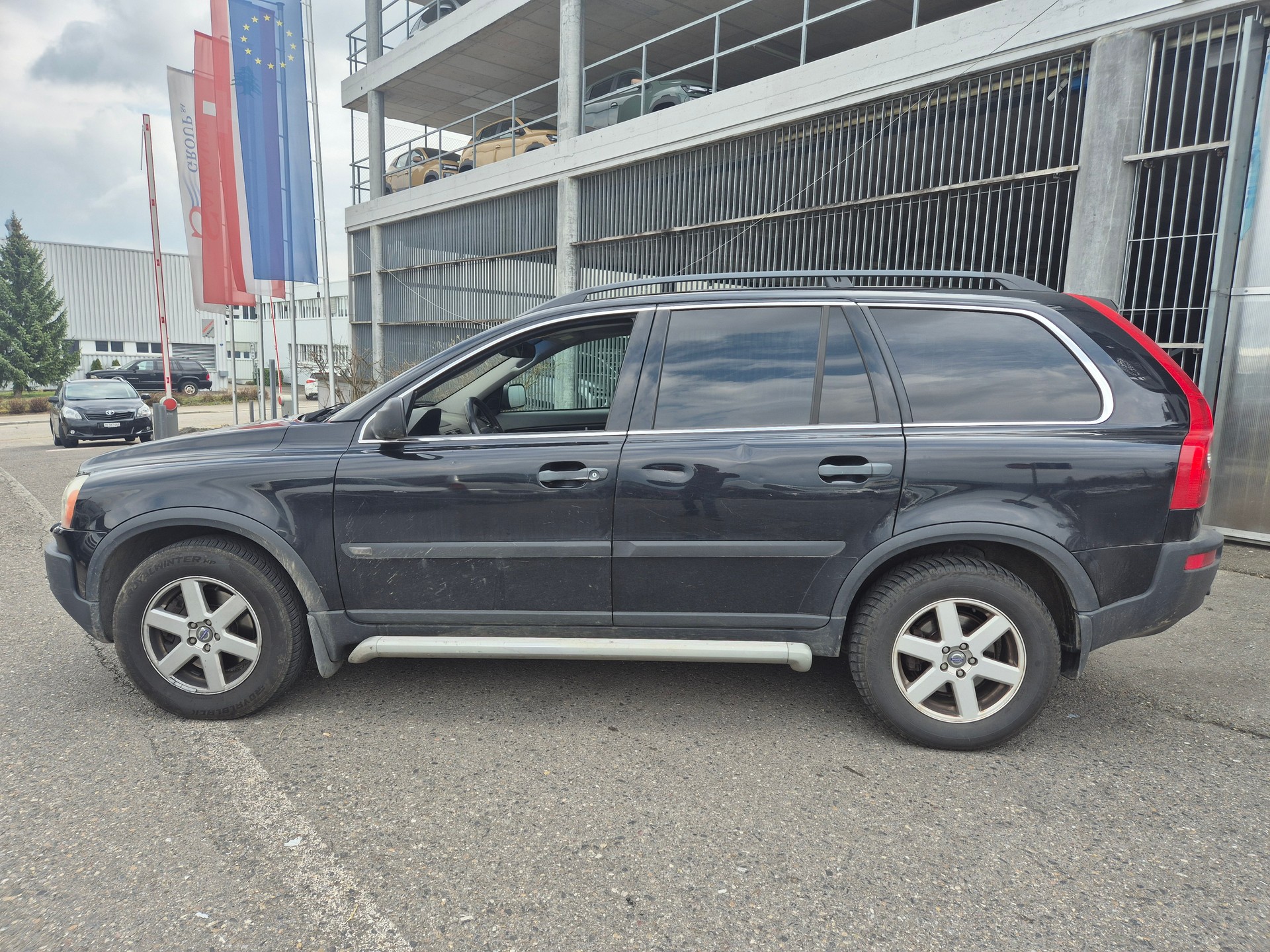 VOLVO XC90 2.5T AWD Geartronic-image-4