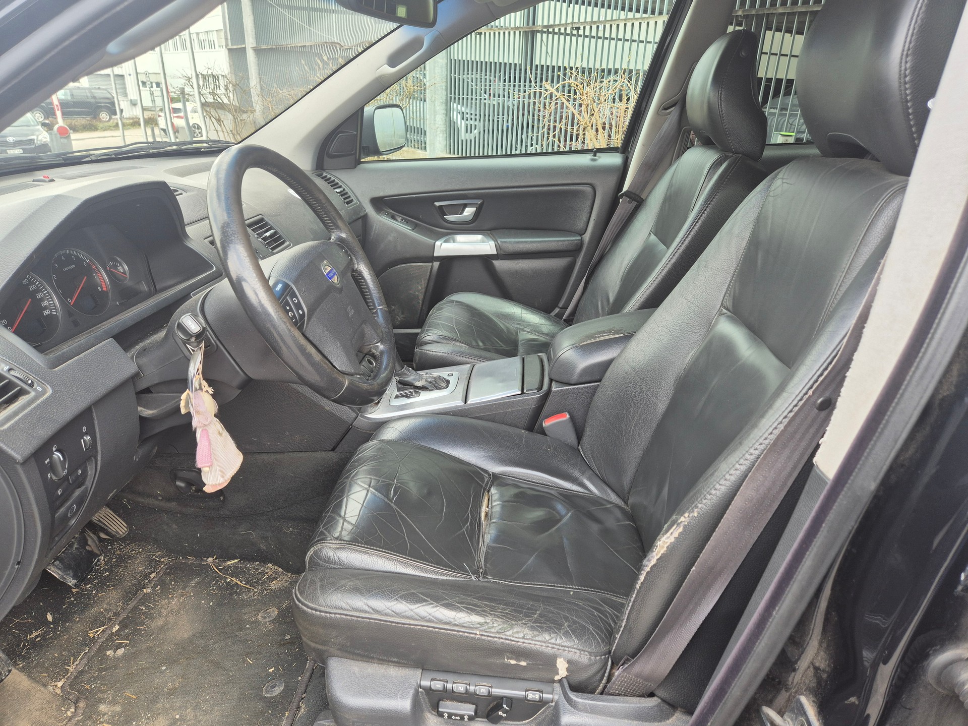 VOLVO XC90 2.5T AWD Geartronic-image-9