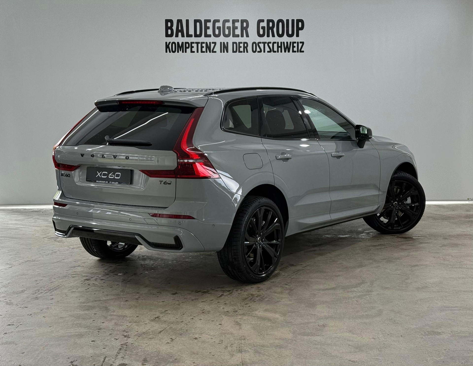 VOLVO XC60 2.0 T6 TE Black Edition e-image-2
