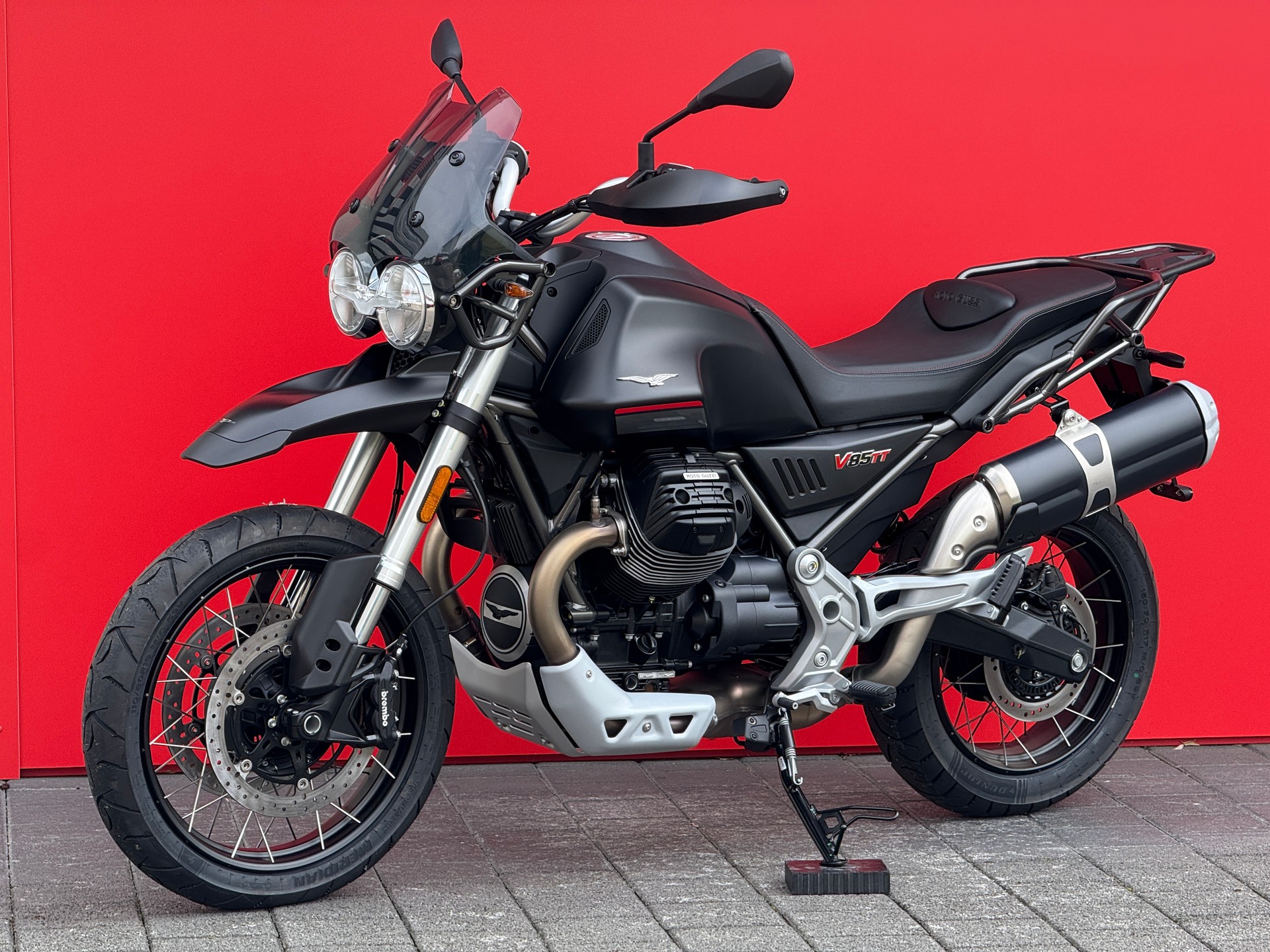 MOTO GUZZI V85 TT-showroom-element-2