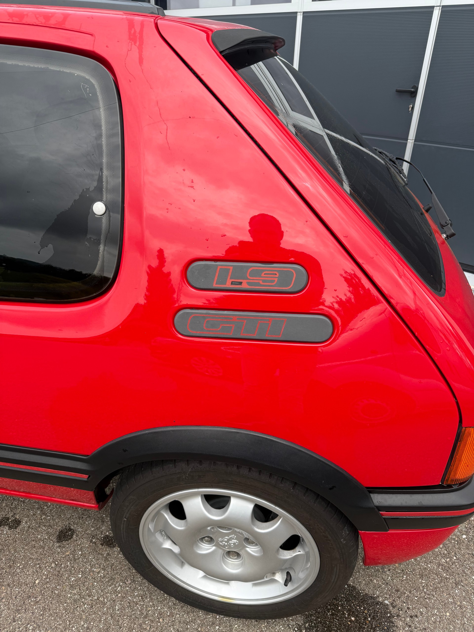 PEUGEOT 205 1.9 GTi-image-11