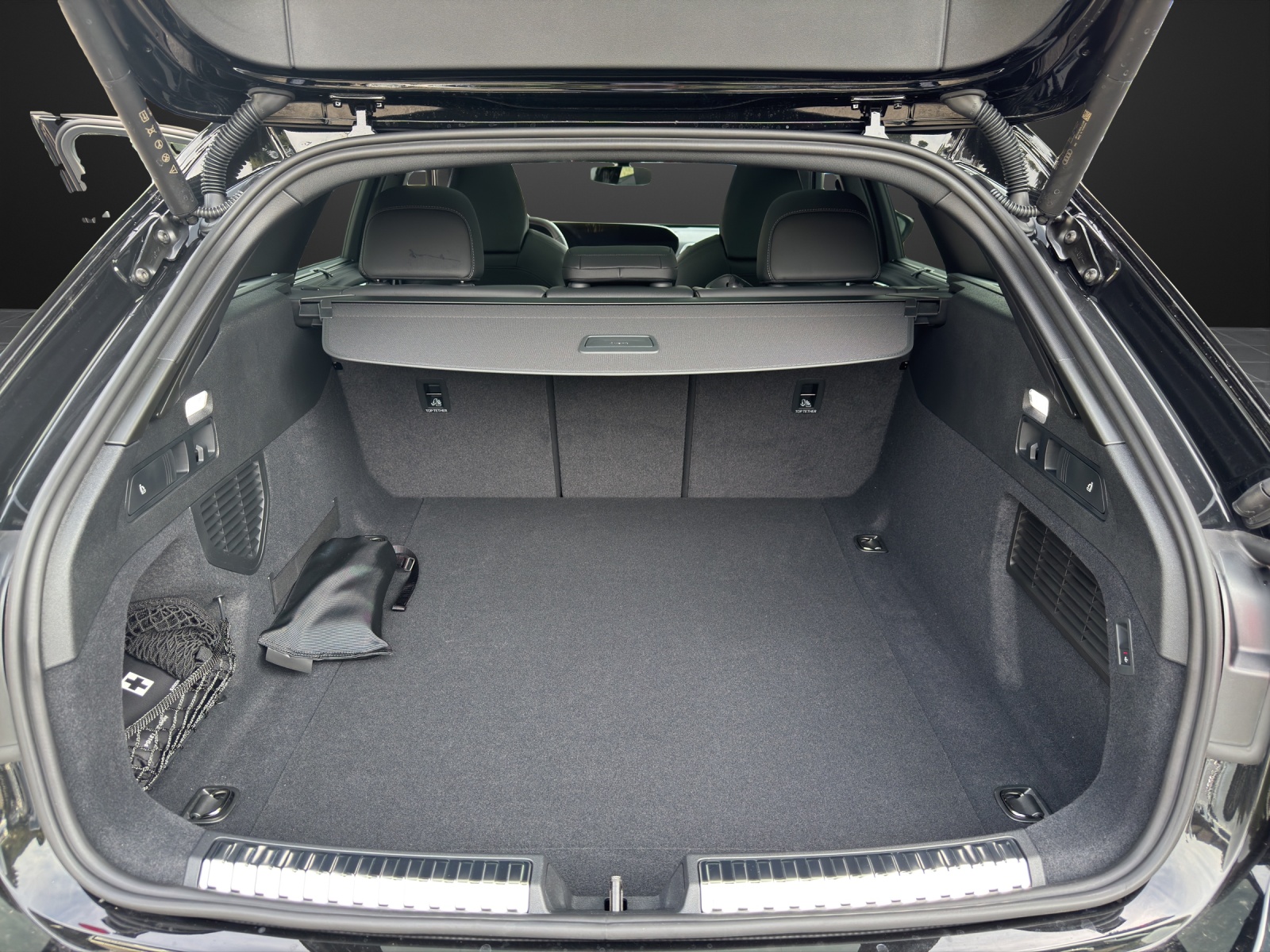 AUDI A5 Avant TDI quattro 150 kW Attraction S tronic-image-12