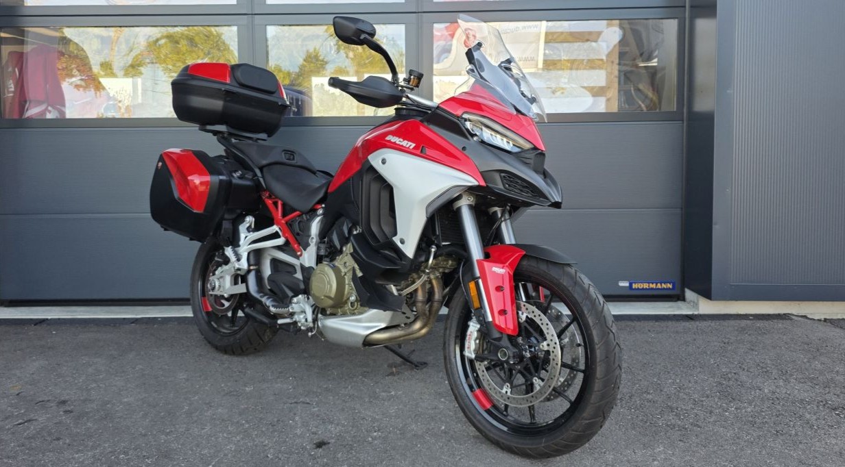 DUCATI Multistrada V4 S Travel & Radar-showroom-element-2