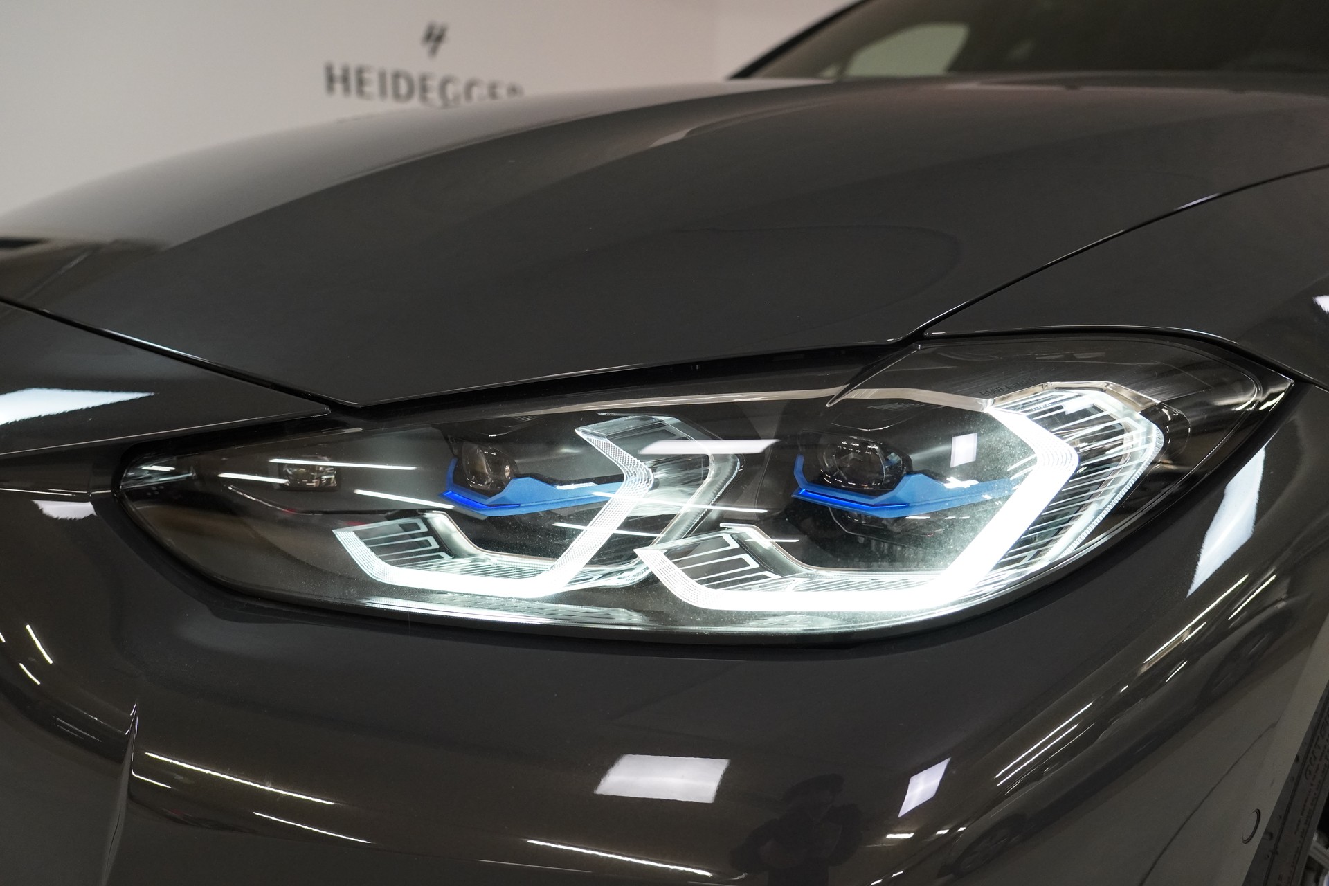 BMW-ALPINA B4 Gran Coupé 3.0 xDrive S-Tronic-image-8