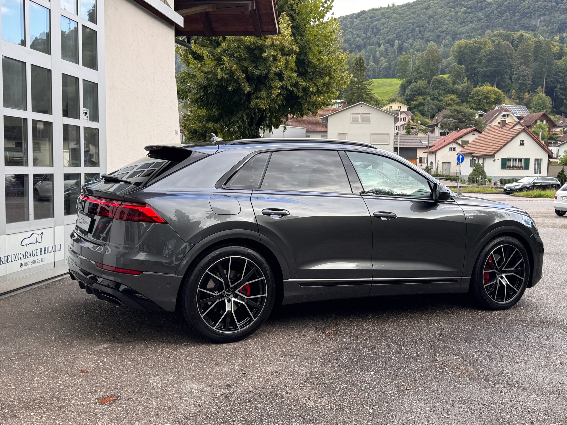 AUDI Q8 SUV 50 TDI quattro-image-5