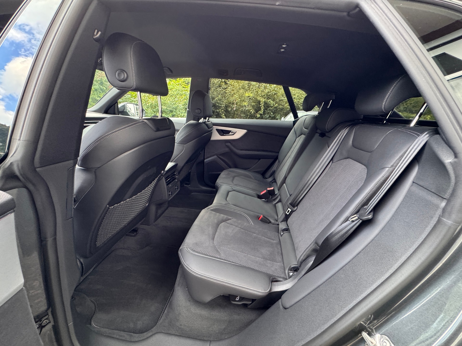 AUDI Q8 SUV 50 TDI quattro-image-11