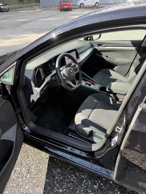 VW Golf 1.0 eTSI mHEV ACTLife DSG-image-8