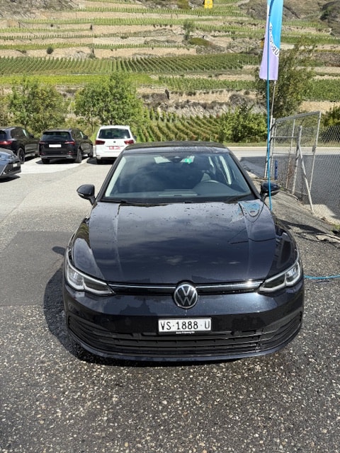 VW Golf 1.0 eTSI mHEV ACTLife DSG-image-2