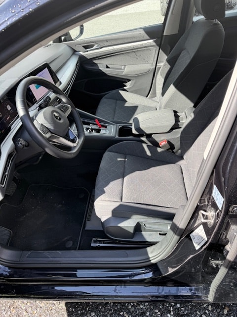 VW Golf 1.0 eTSI mHEV ACTLife DSG-image-9